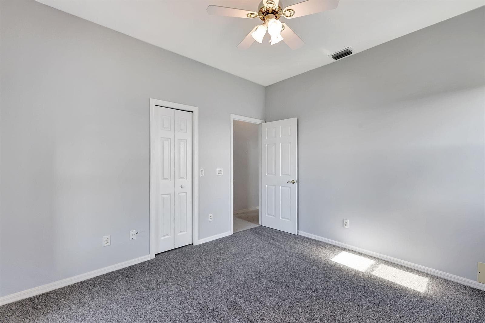 2704 SE Eagle Drive photo 25