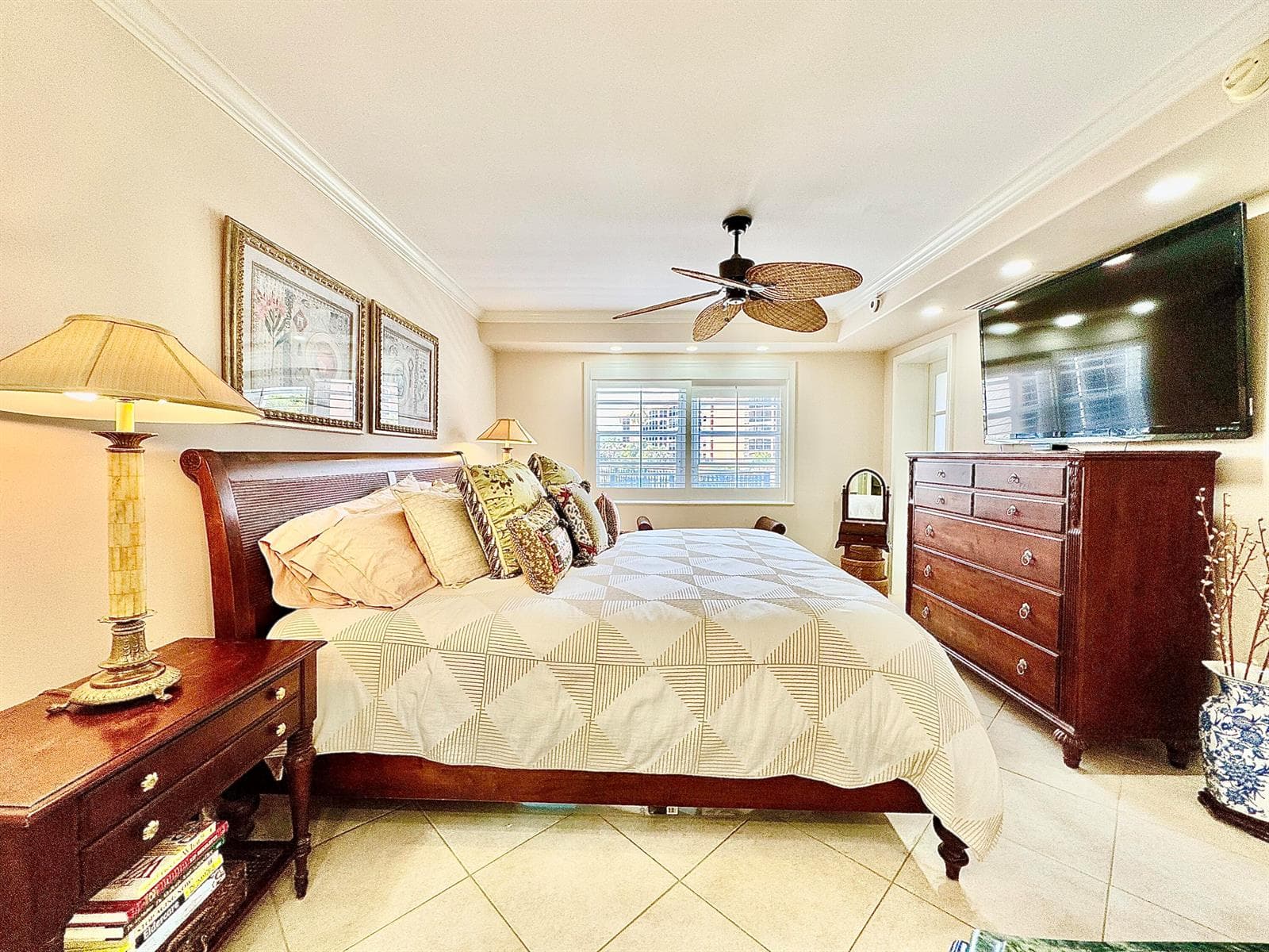 2871 N Ocean Boulevard M132 photo 18