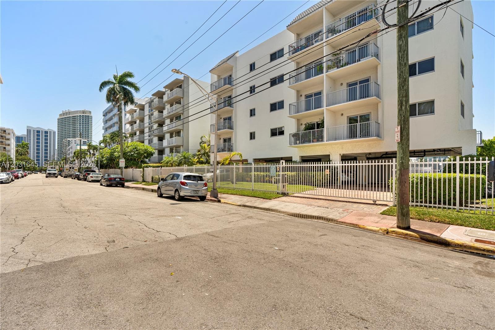 1674 Bay Rd 301 photo 20