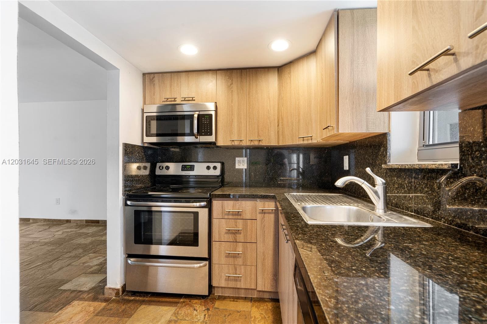 1674 Bay Rd 301 photo 8