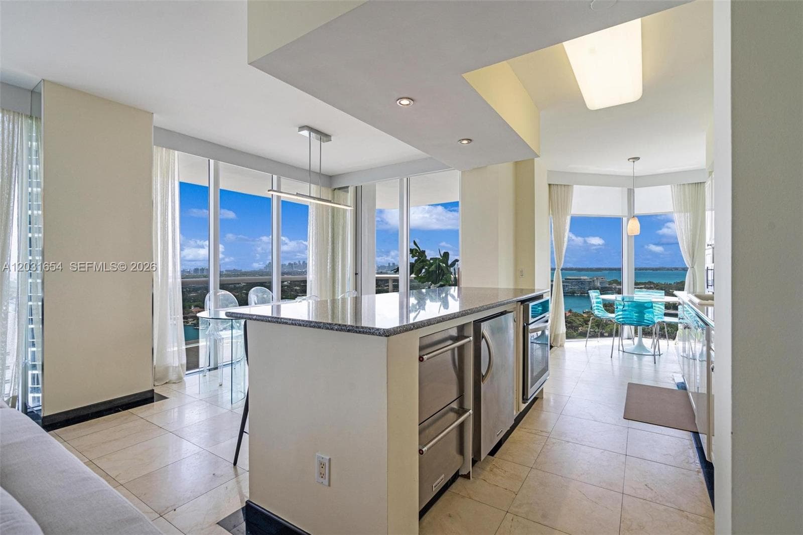 4779 Collins Ave 2305 photo 10