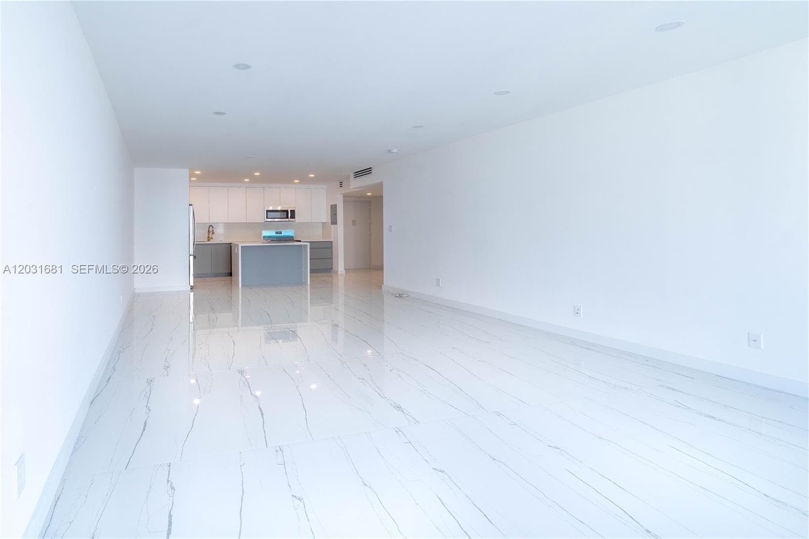 19380 Collins Ave 1105 photo 16