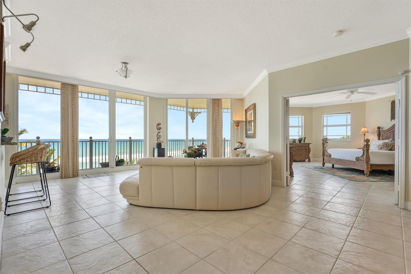 131 Ocean Grande Boulevard 604 photo 7