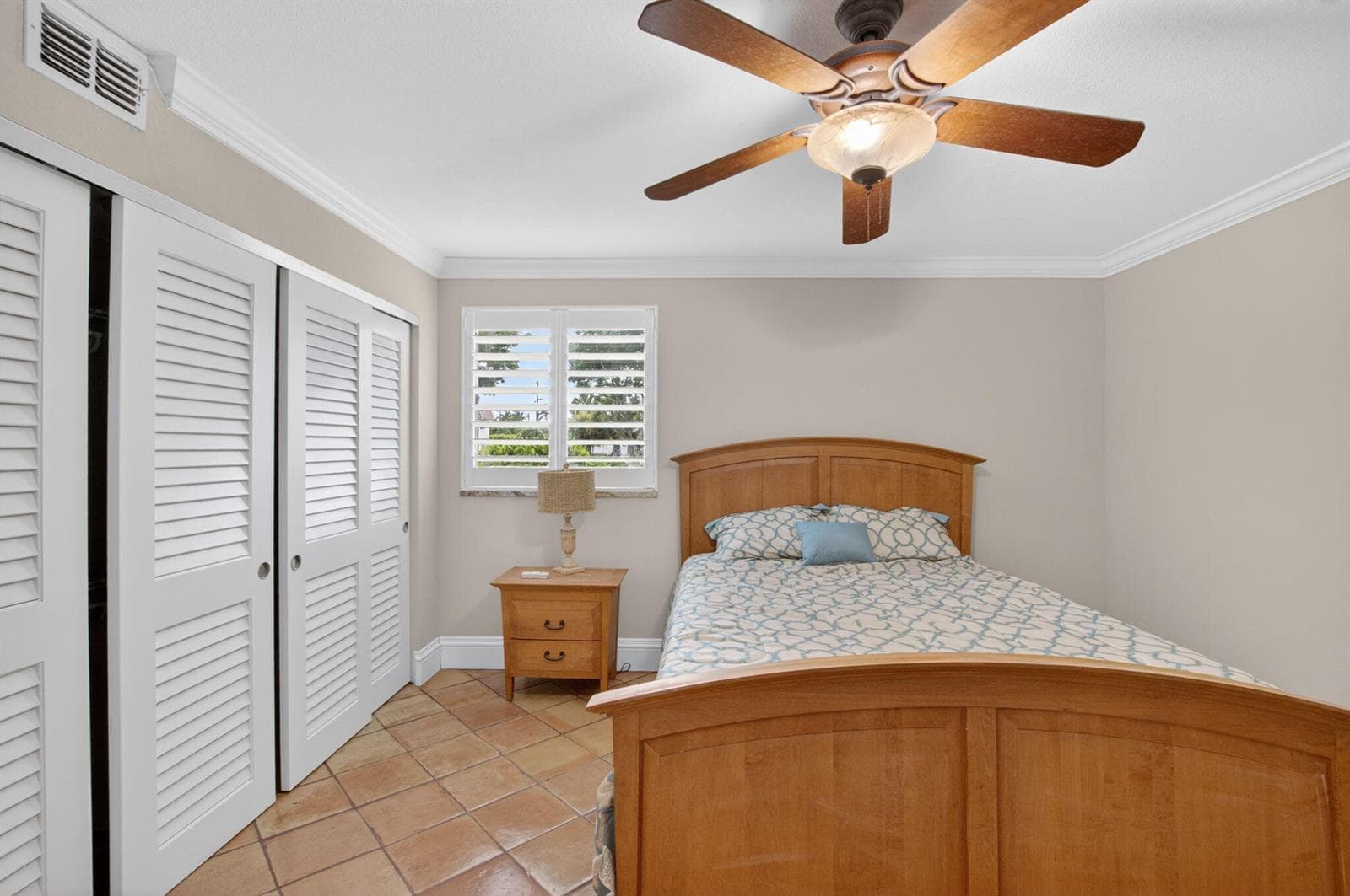 1202 S Lake Drive 105 photo 23