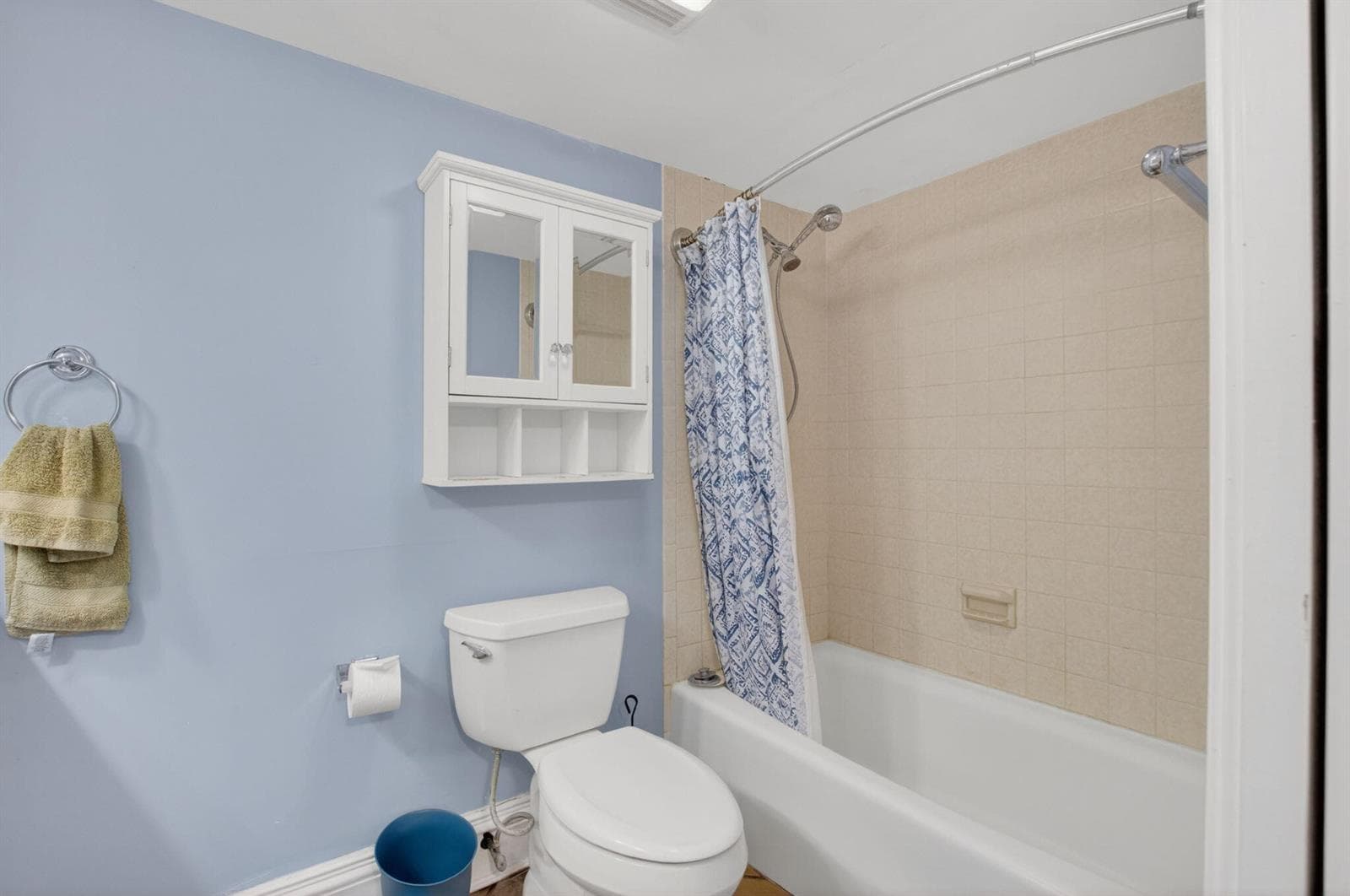 1202 S Lake Drive 105 photo 21