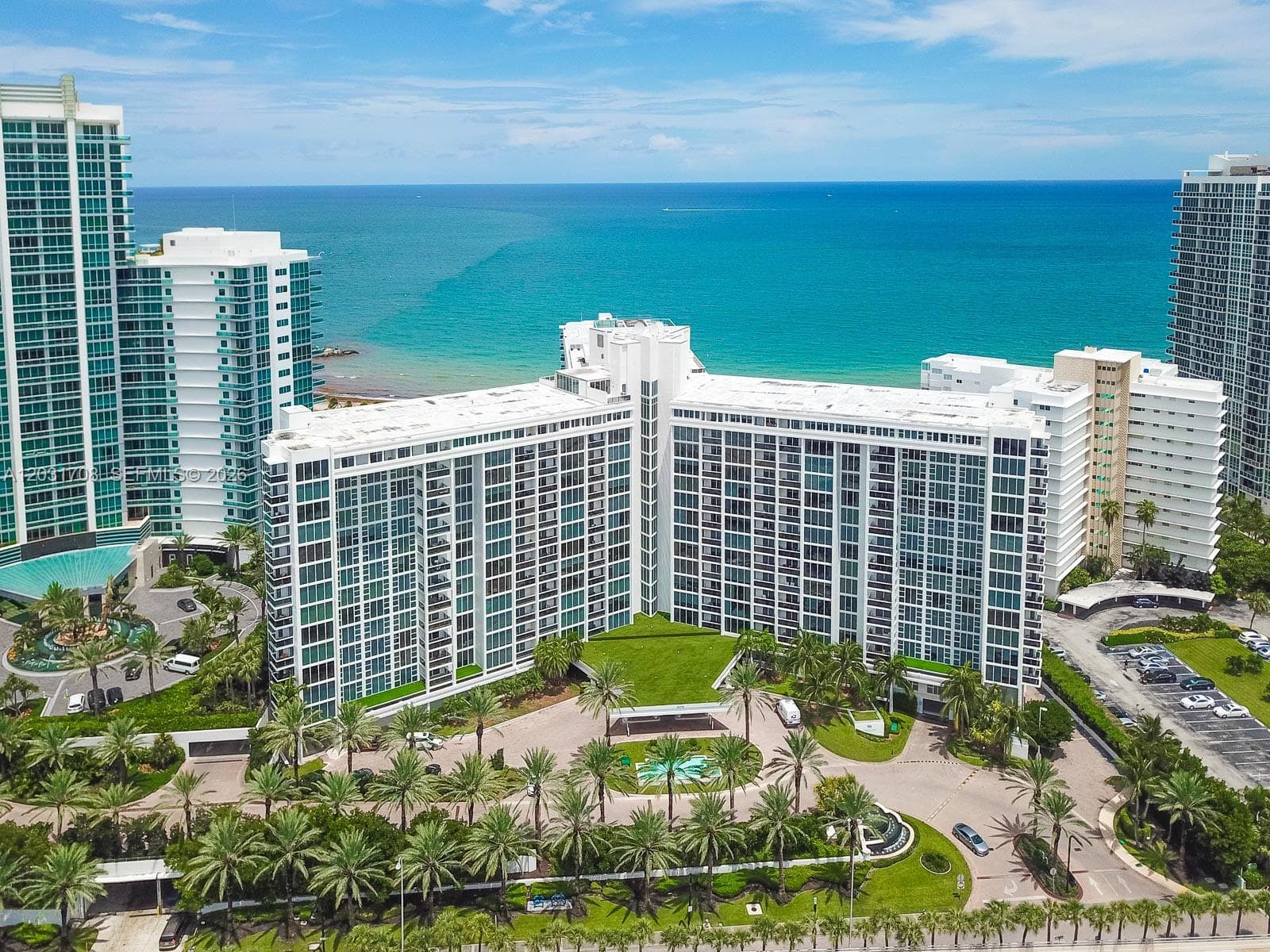 10275 Collins Ave 905 photo 1