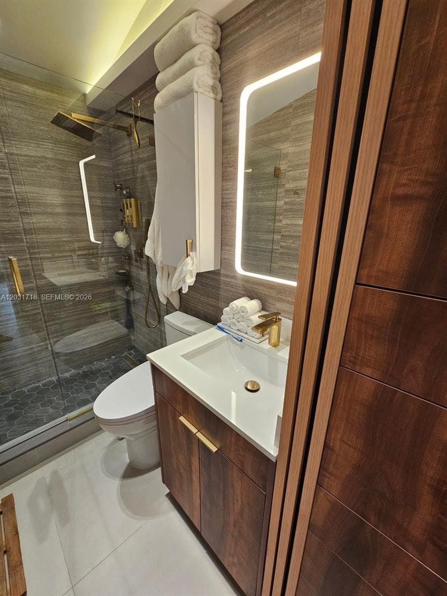 2543 Gulfstream Ln photo 23