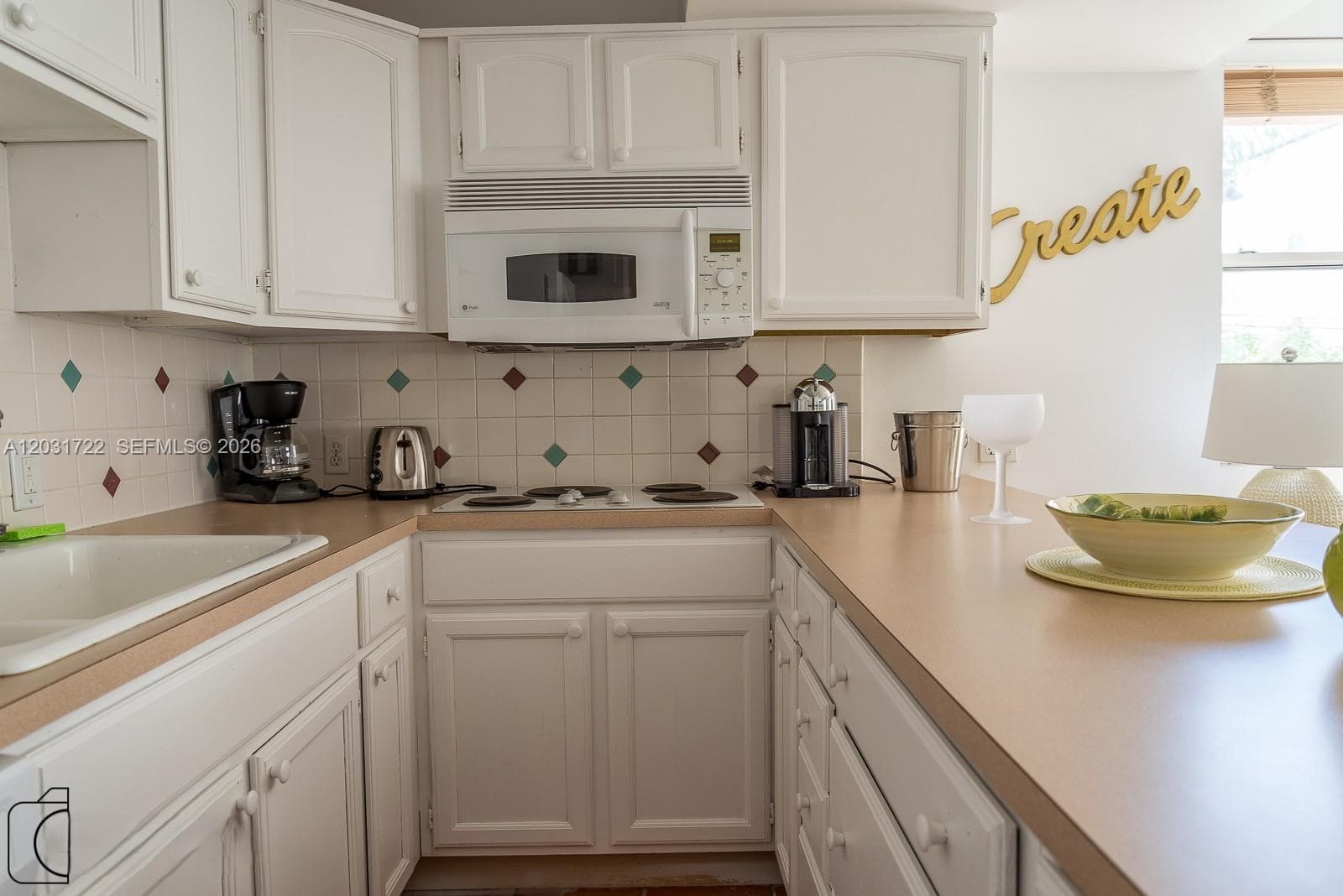 1390 OCEAN DRIVE 201 photo 7