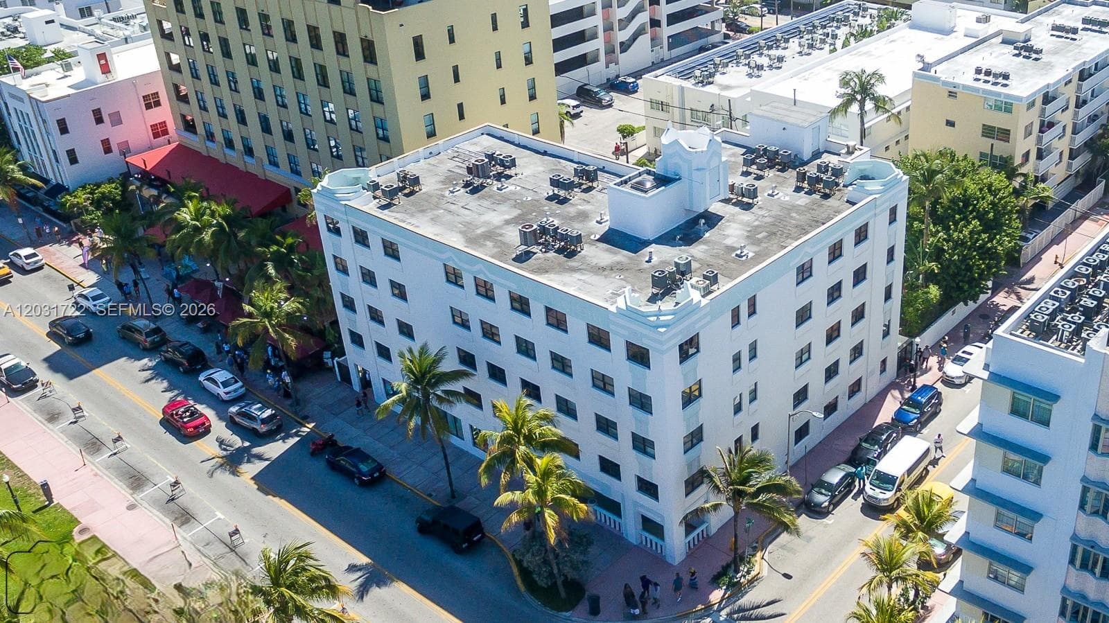 1390 OCEAN DRIVE 201 photo 3