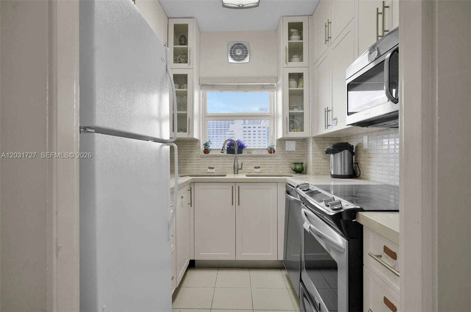 4747 Collins Ave 510 photo 5