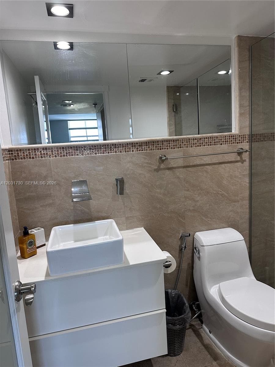 5880 W Collins Ave 1203 photo 13