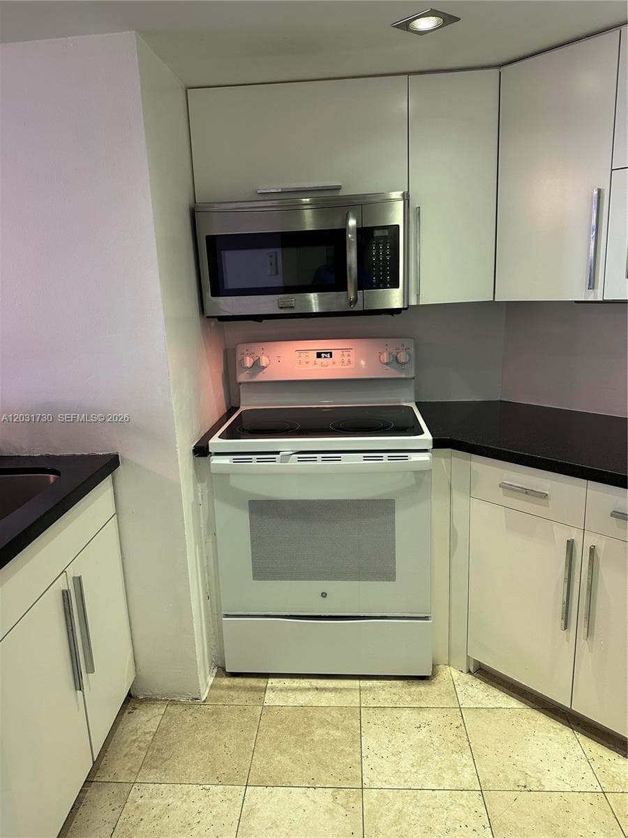 5880 W Collins Ave 1203 photo 8