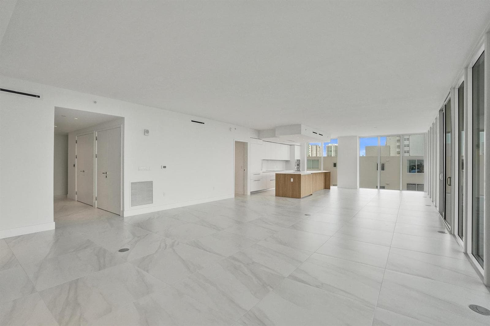 407 N Riverside Drive 401 photo 13