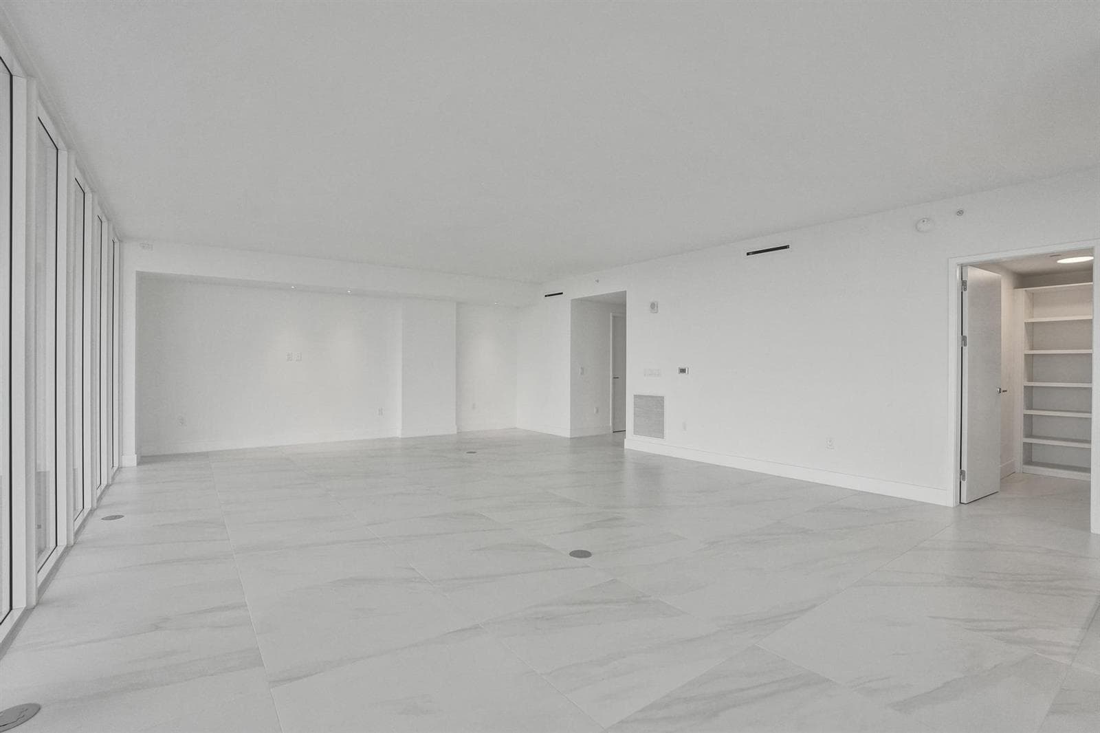 407 N Riverside Drive 401 photo 12