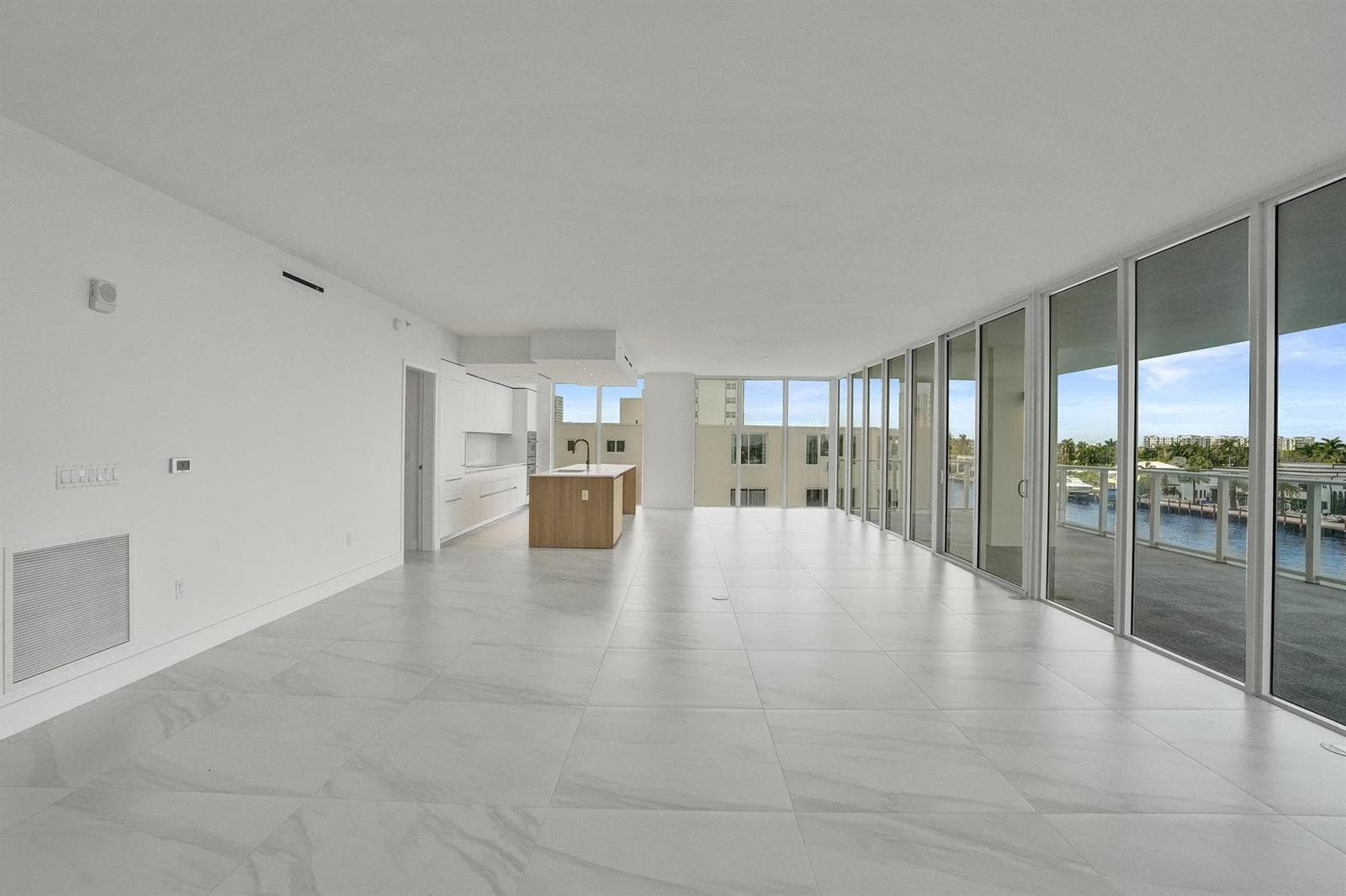 407 N Riverside Drive 401 photo 11