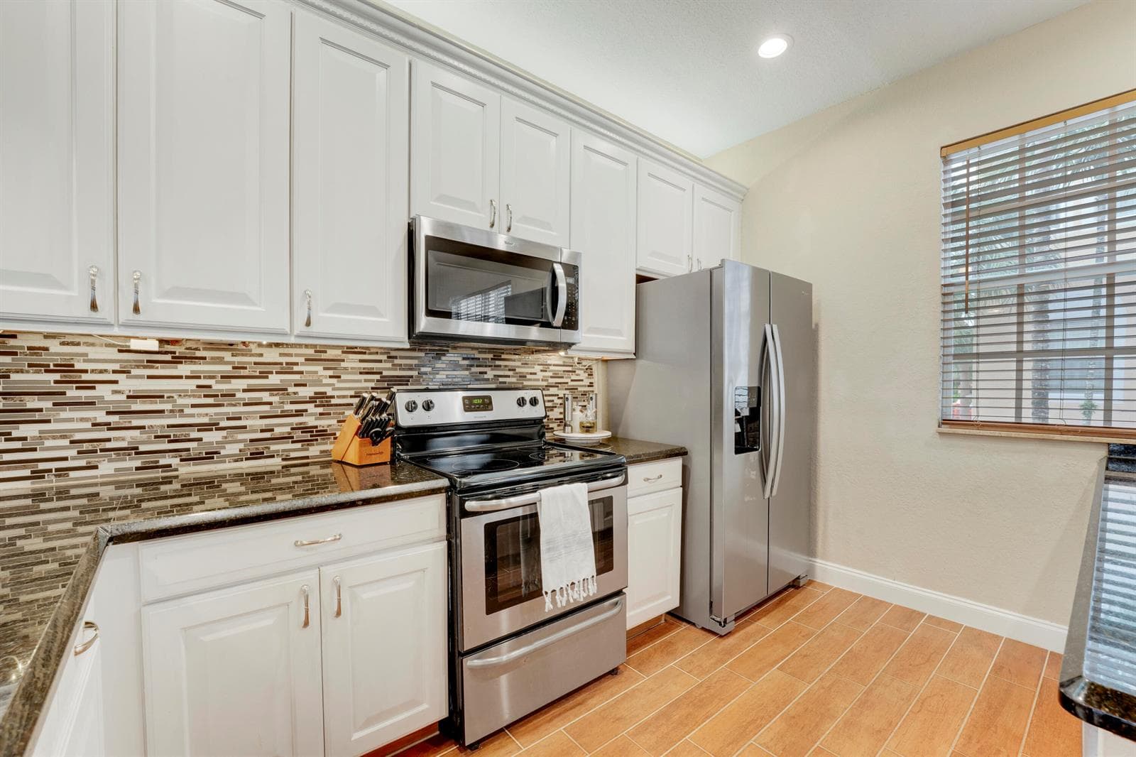 115 Harbors Way photo 6