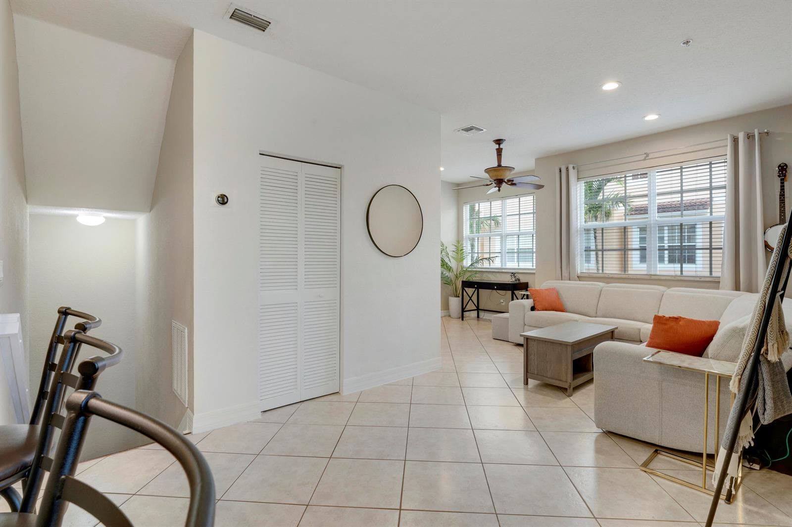 115 Harbors Way photo 8