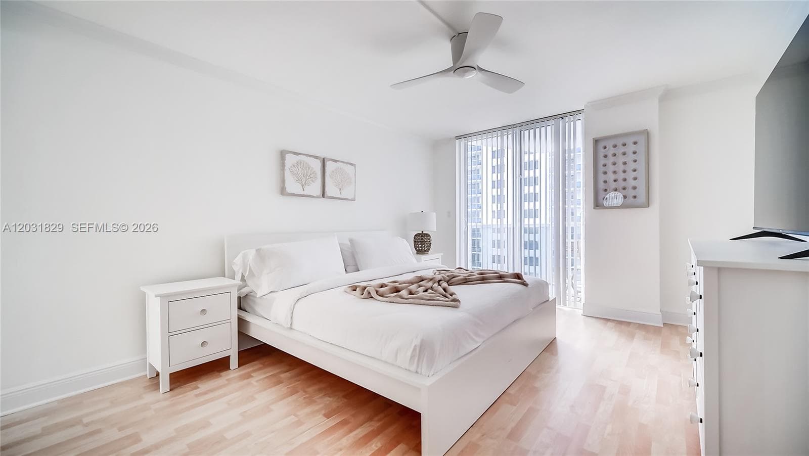 2401 Collins Ave 904 photo 10