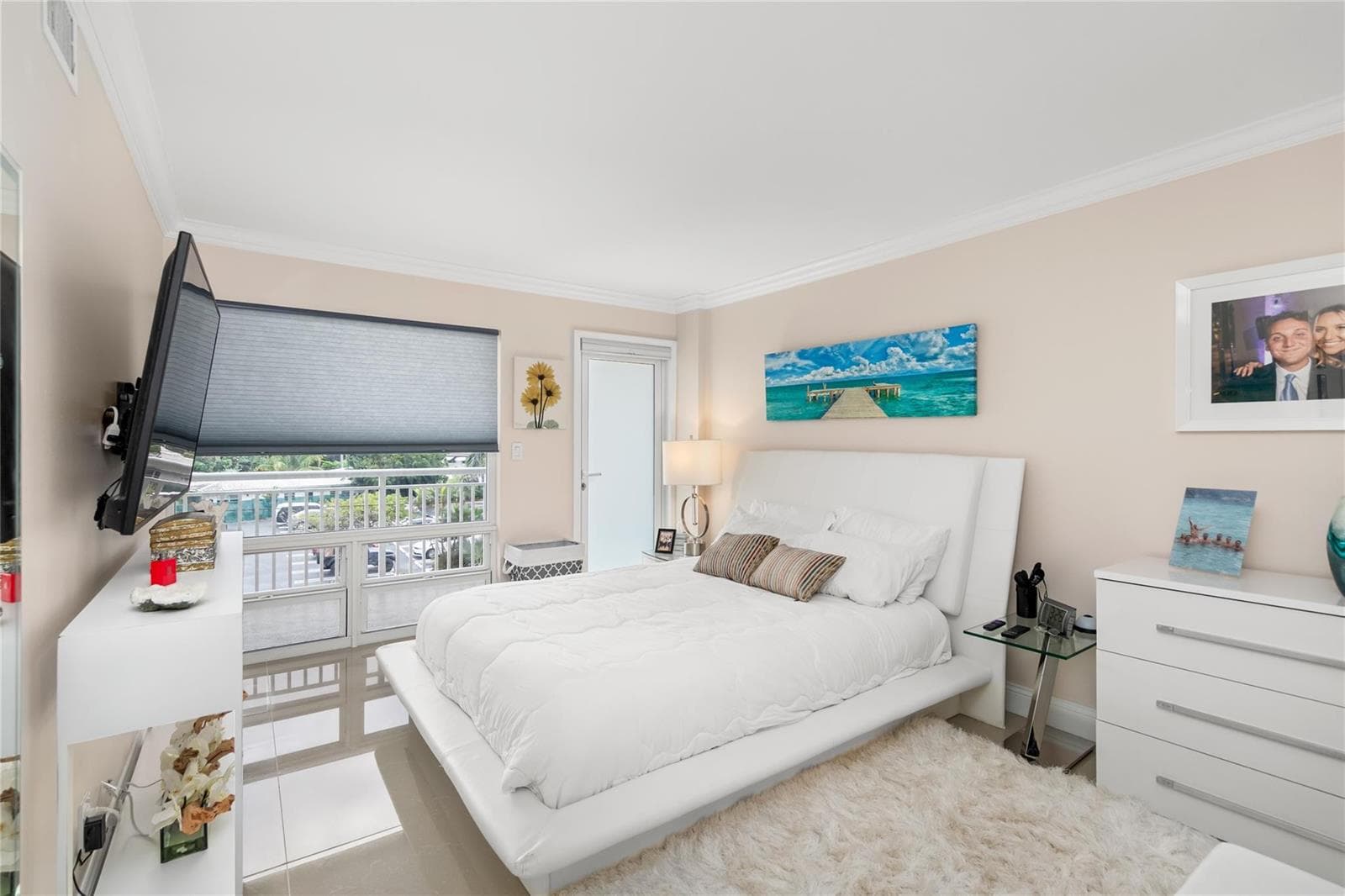 2611 N Riverside Drive 307 photo 17