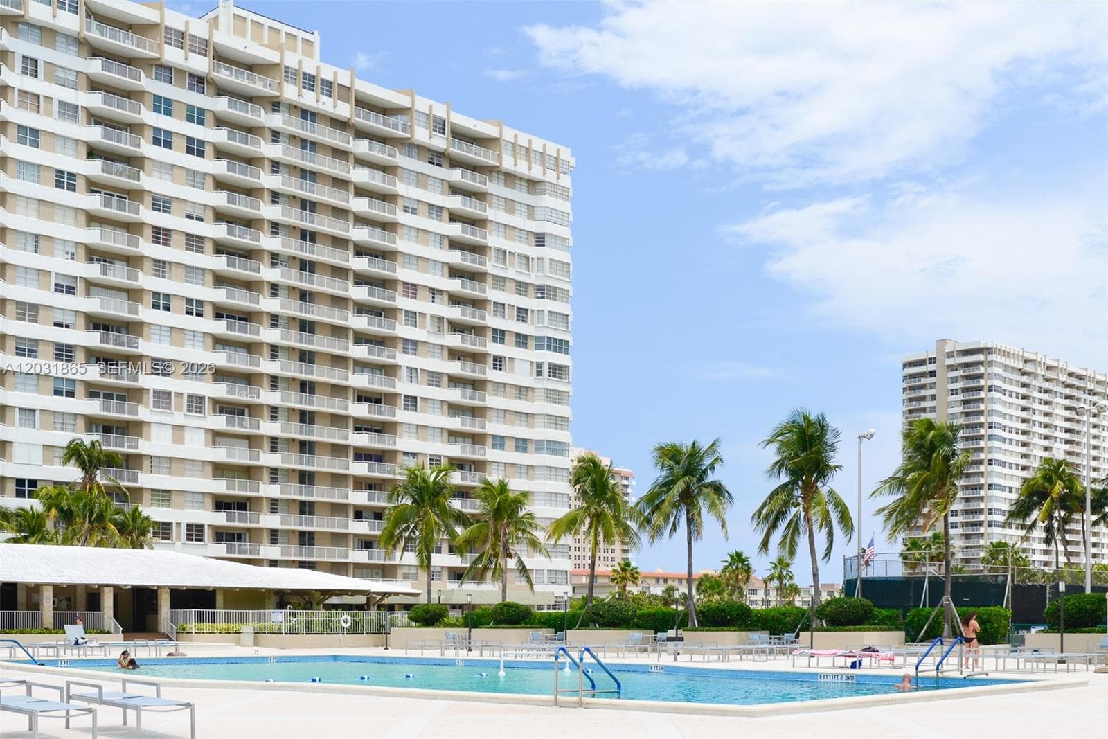 1985 S Ocean Dr 4G photo 7