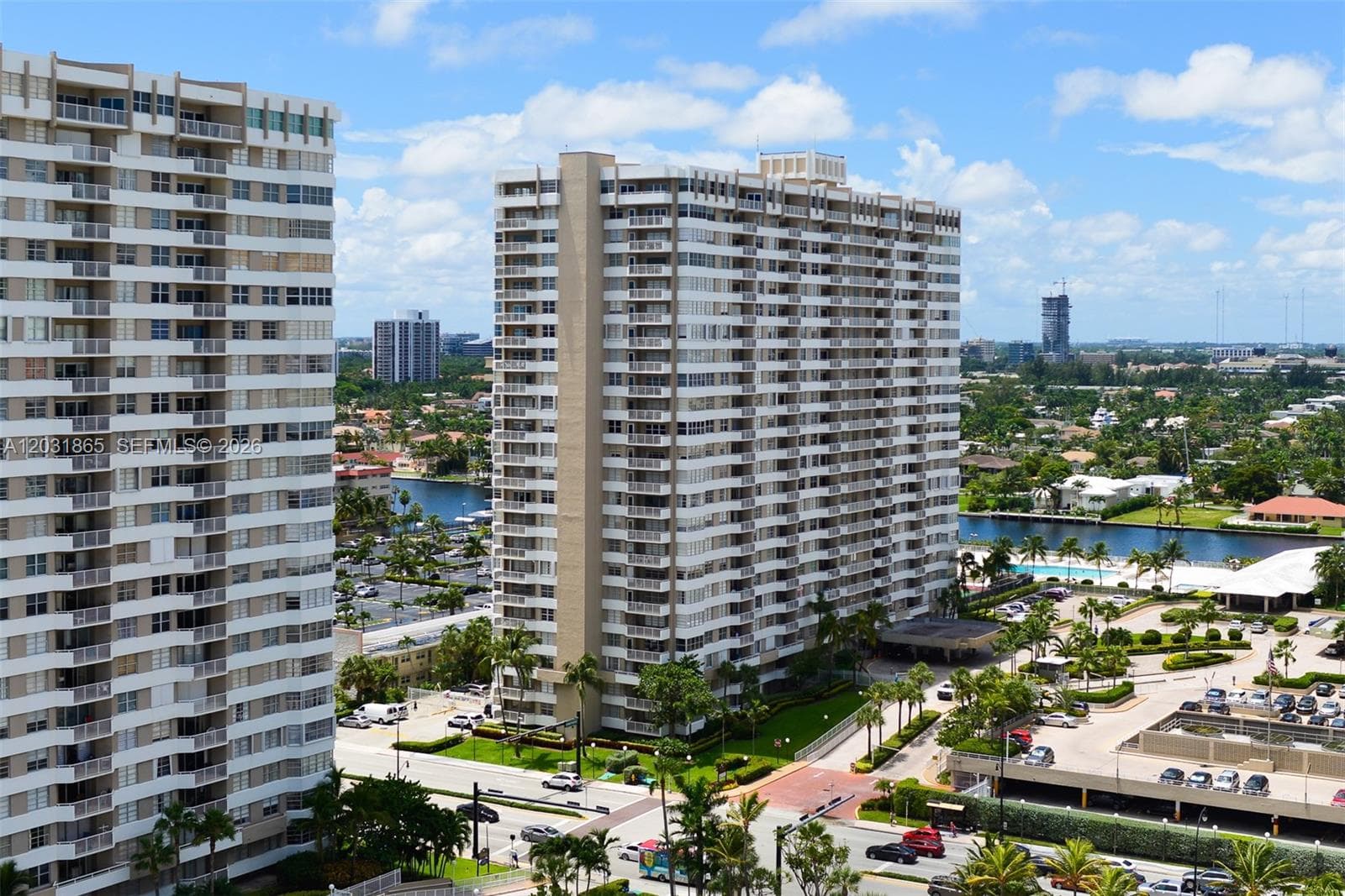 1985 S Ocean Dr 4G photo 4