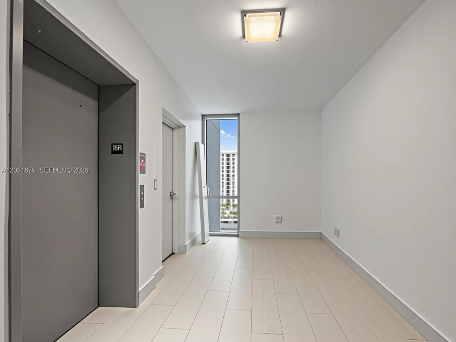 16385 Biscayne Blvd 1615 photo 8