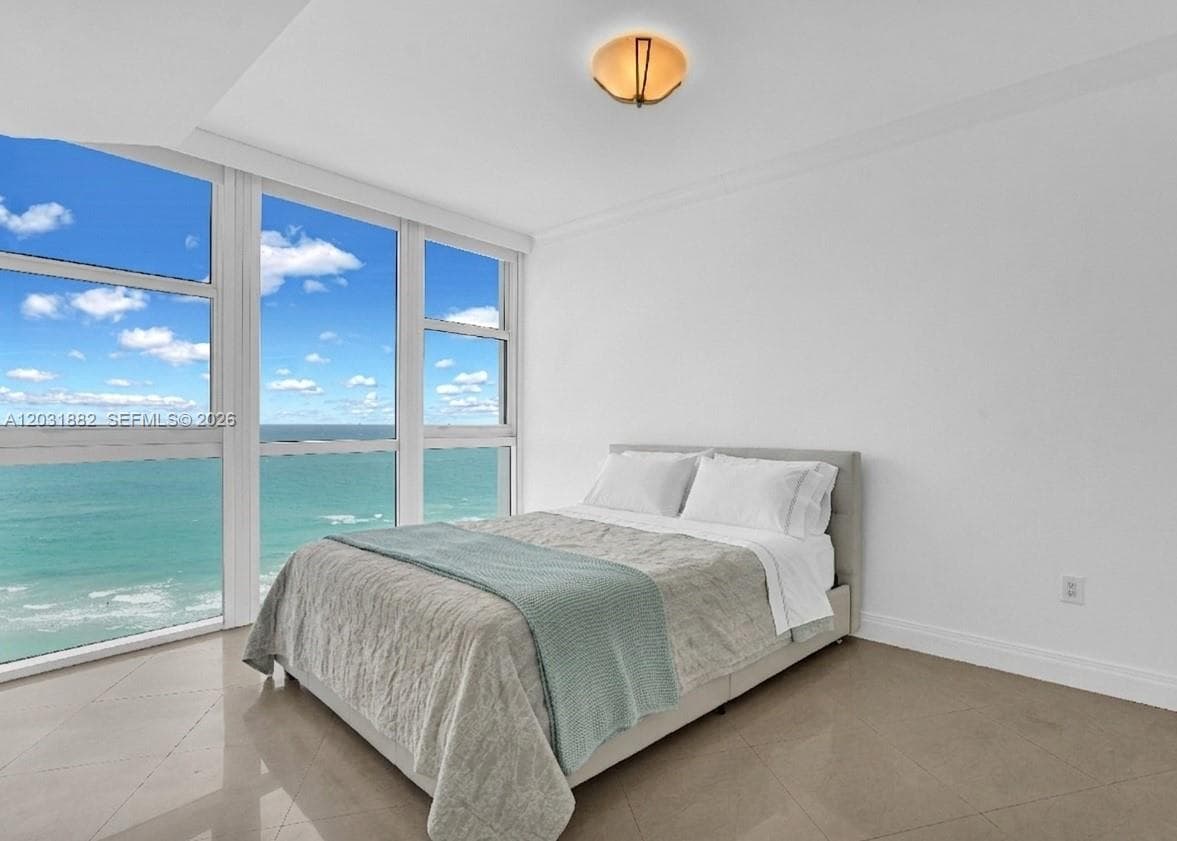 18201 Collins Ave 2008A photo 7