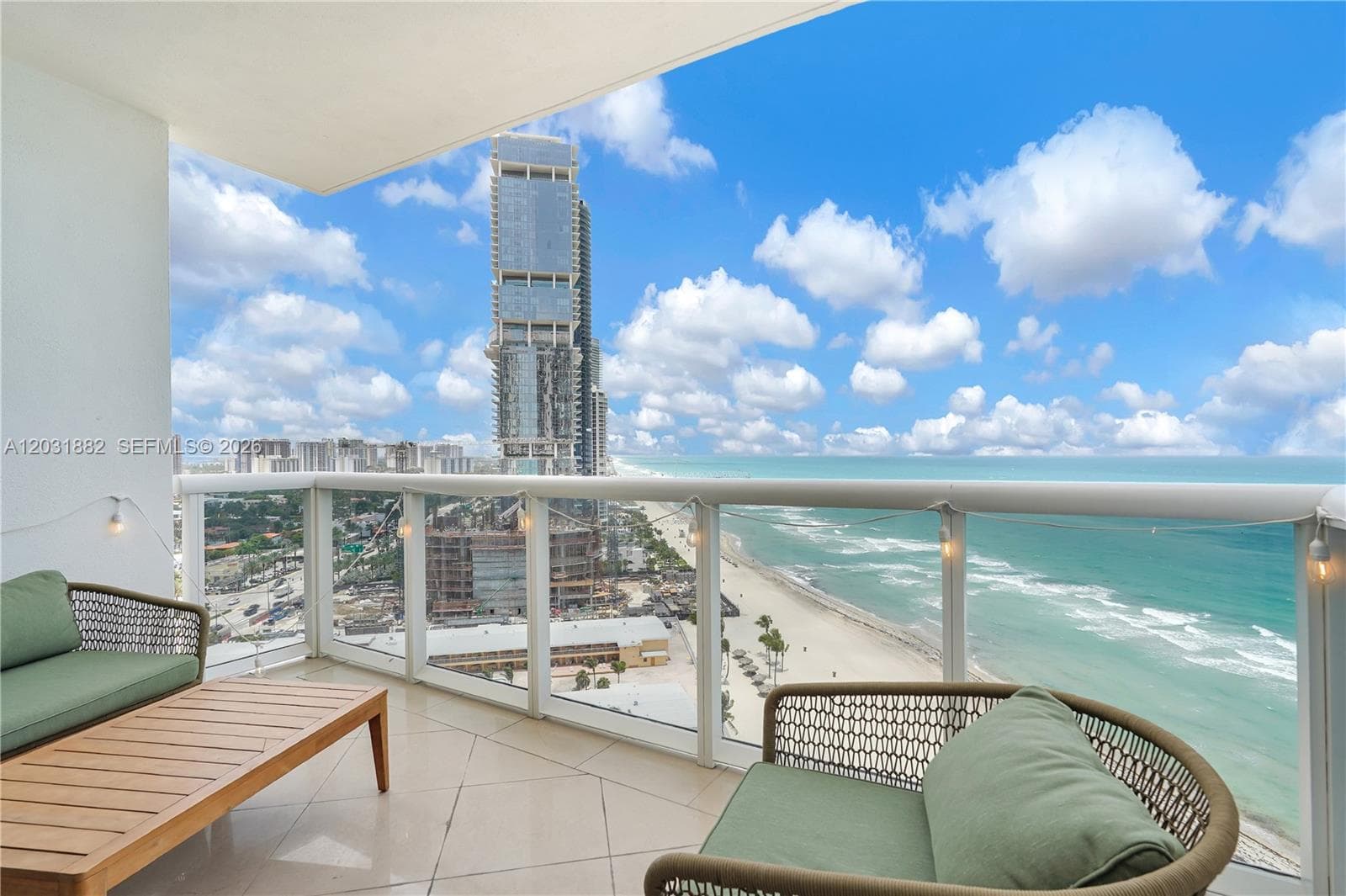 18201 Collins Ave 2008A photo 5