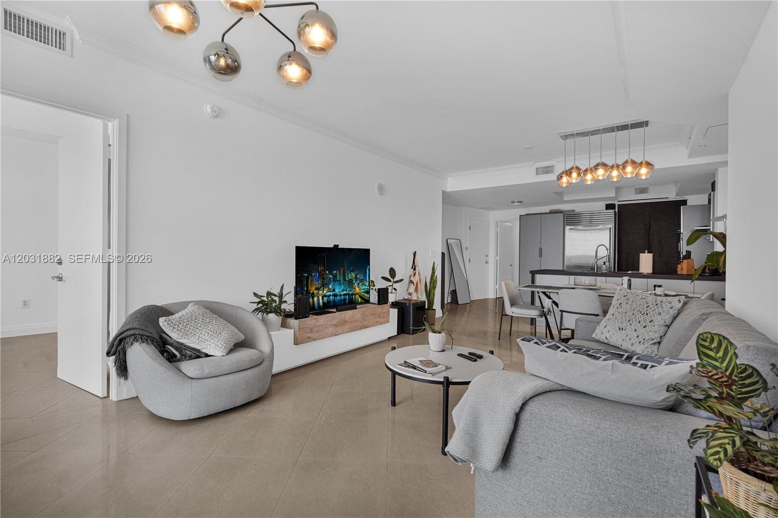 18201 Collins Ave 2008A photo 18