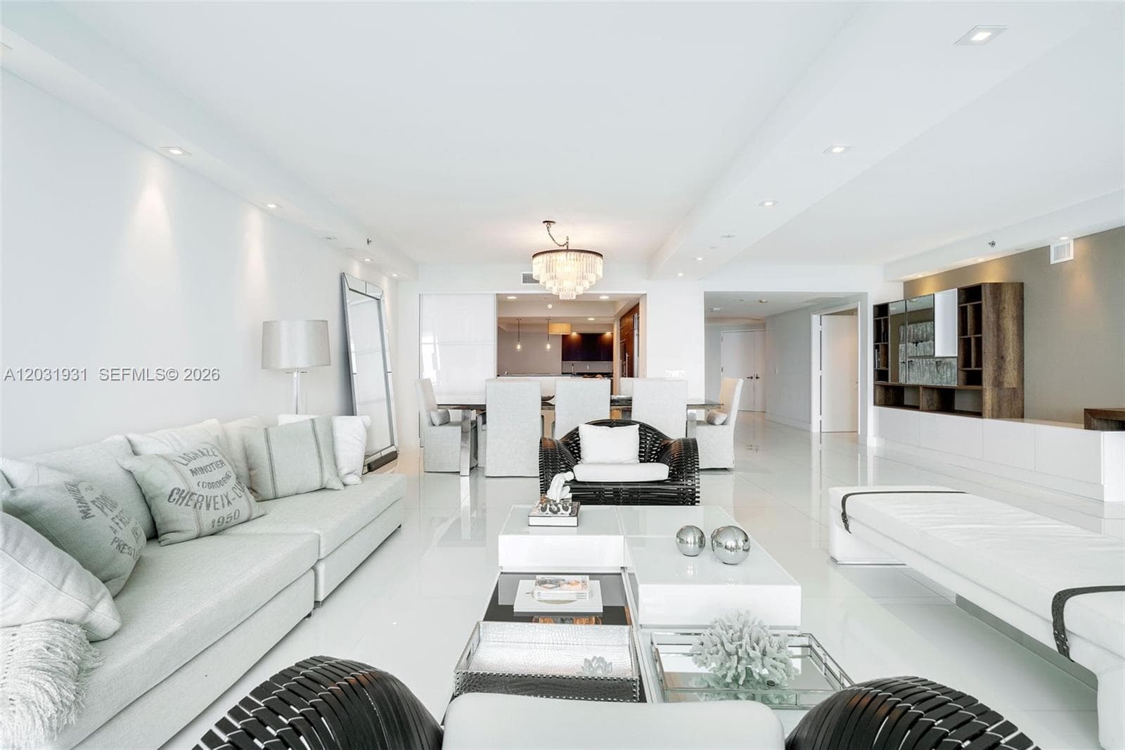 2711 S Ocean Dr 2803 photo 9