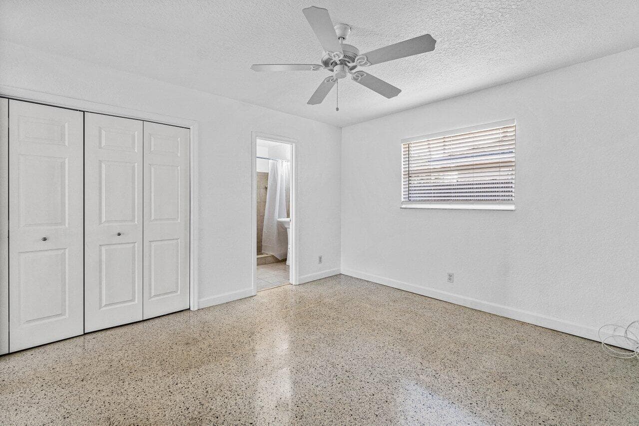 751 Hummingbird Way 1 photo 14