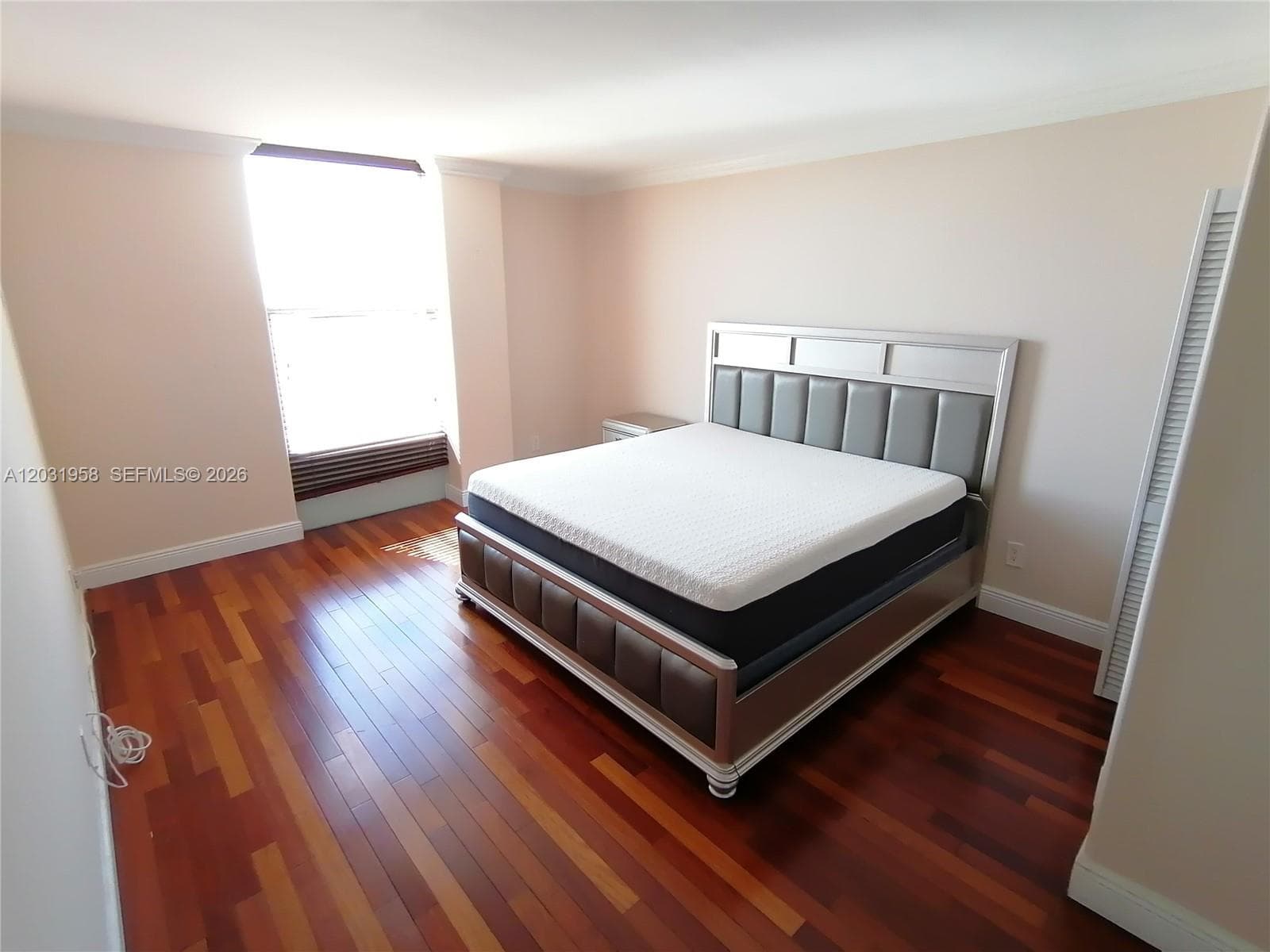 2020 NE 135th St 506 photo 5