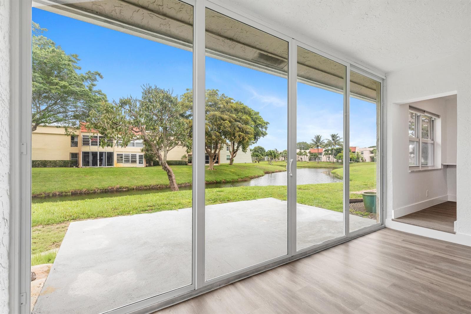 2737 Zorno Way photo 16