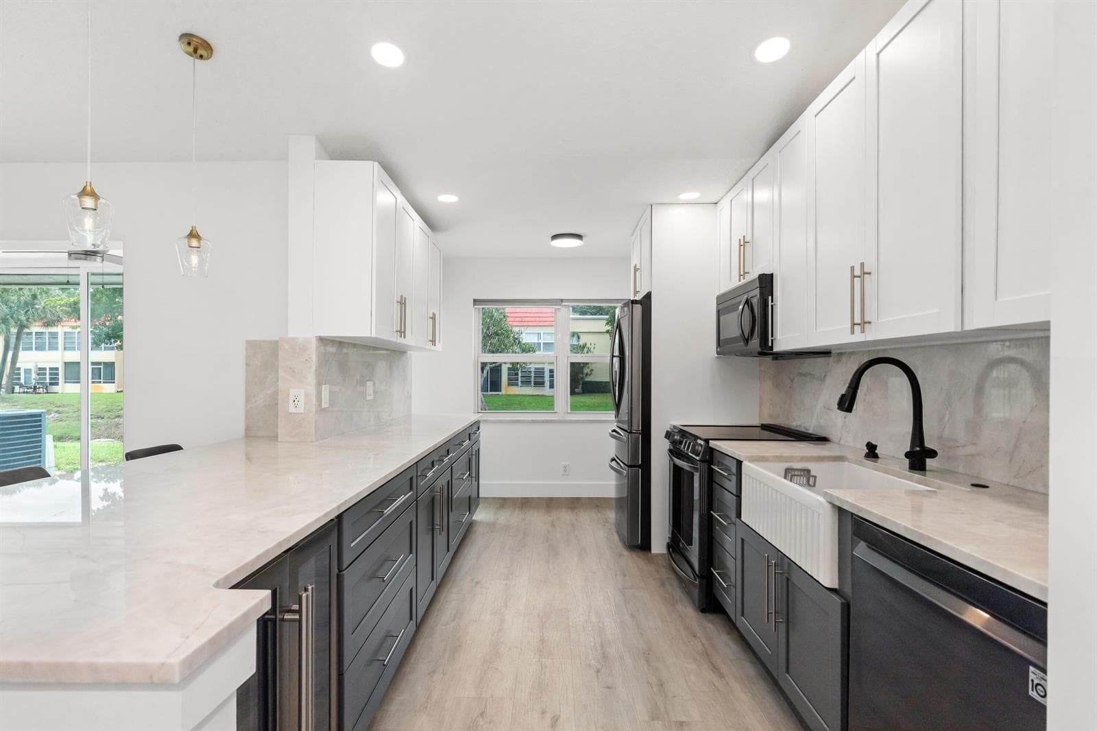 2737 Zorno Way photo 5