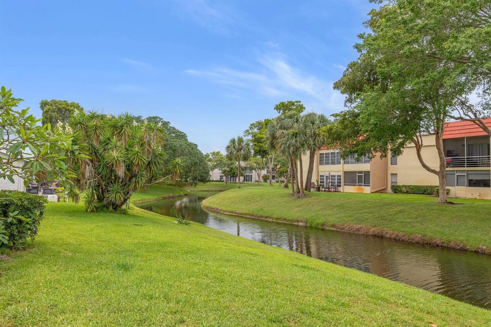 2737 Zorno Way photo 21