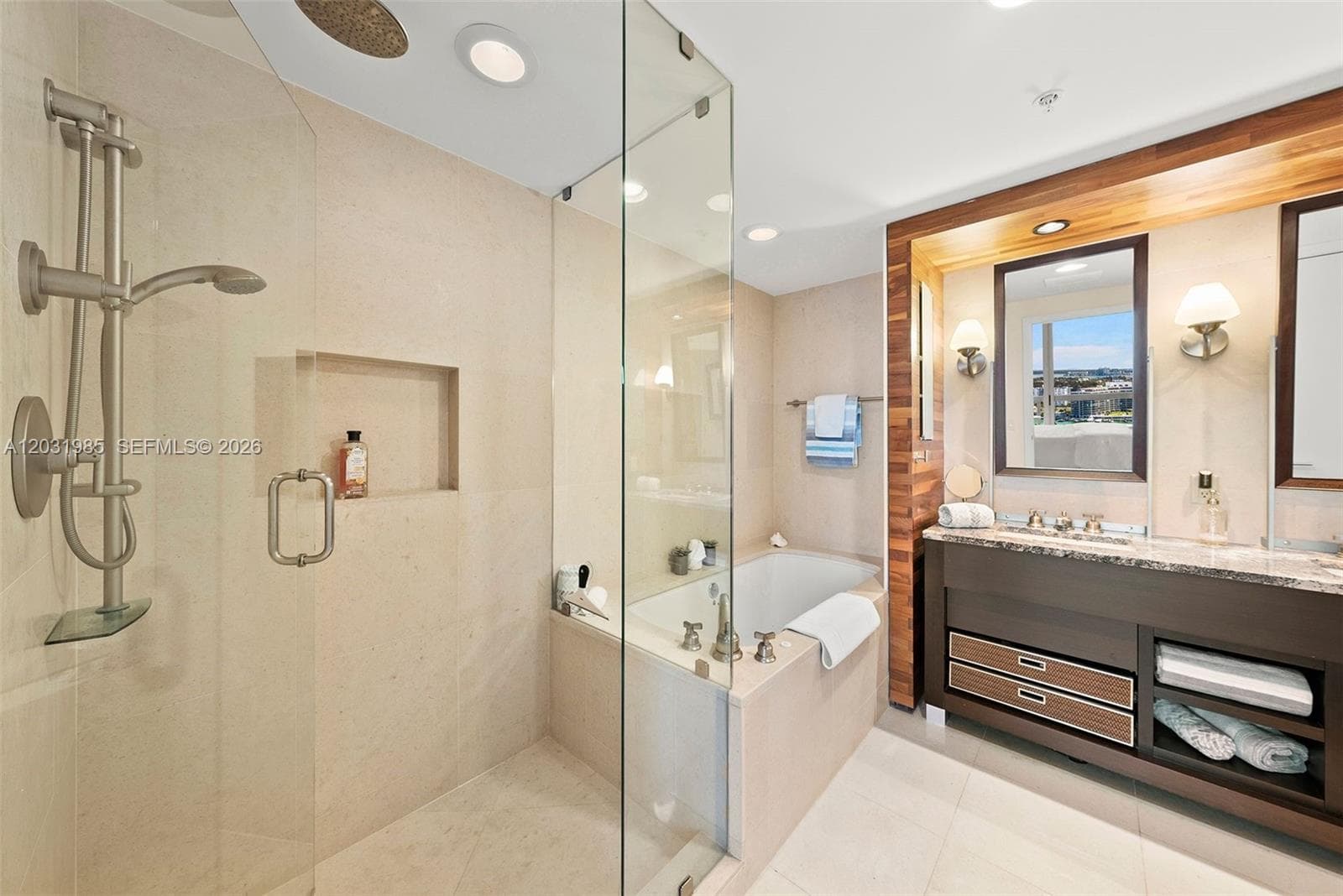 6899 Collins Ave 1903 photo 17