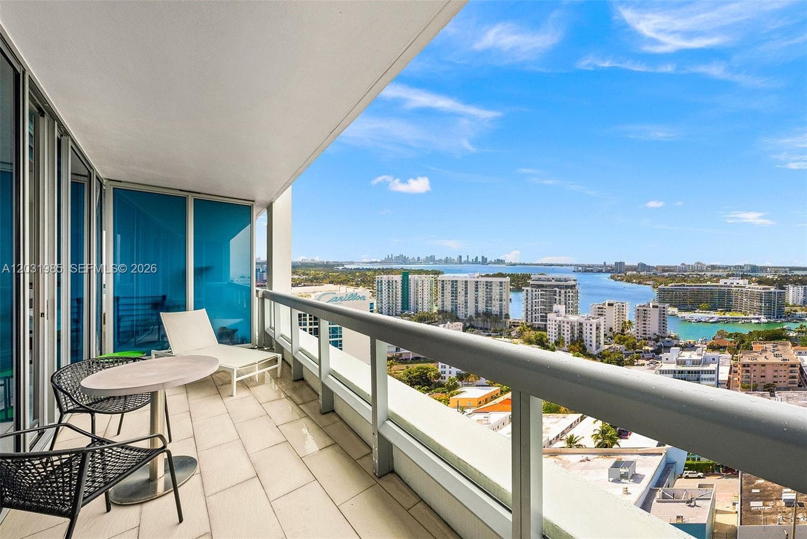 6899 Collins Ave 1903 photo 4