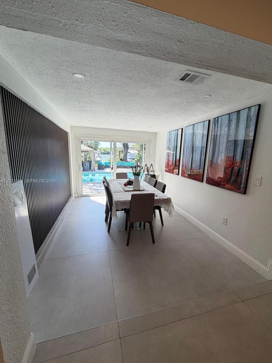 2810 Riverland Rd photo 10