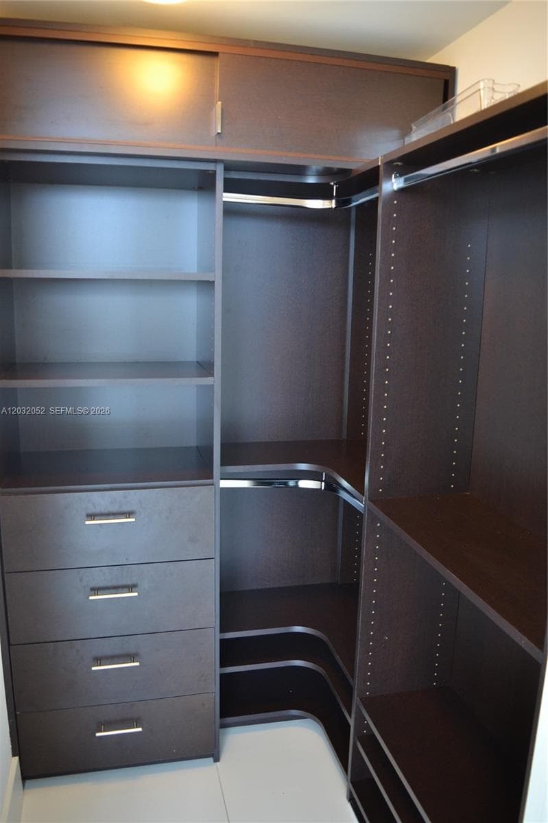 50 Biscayne Blvd 1408 photo 9