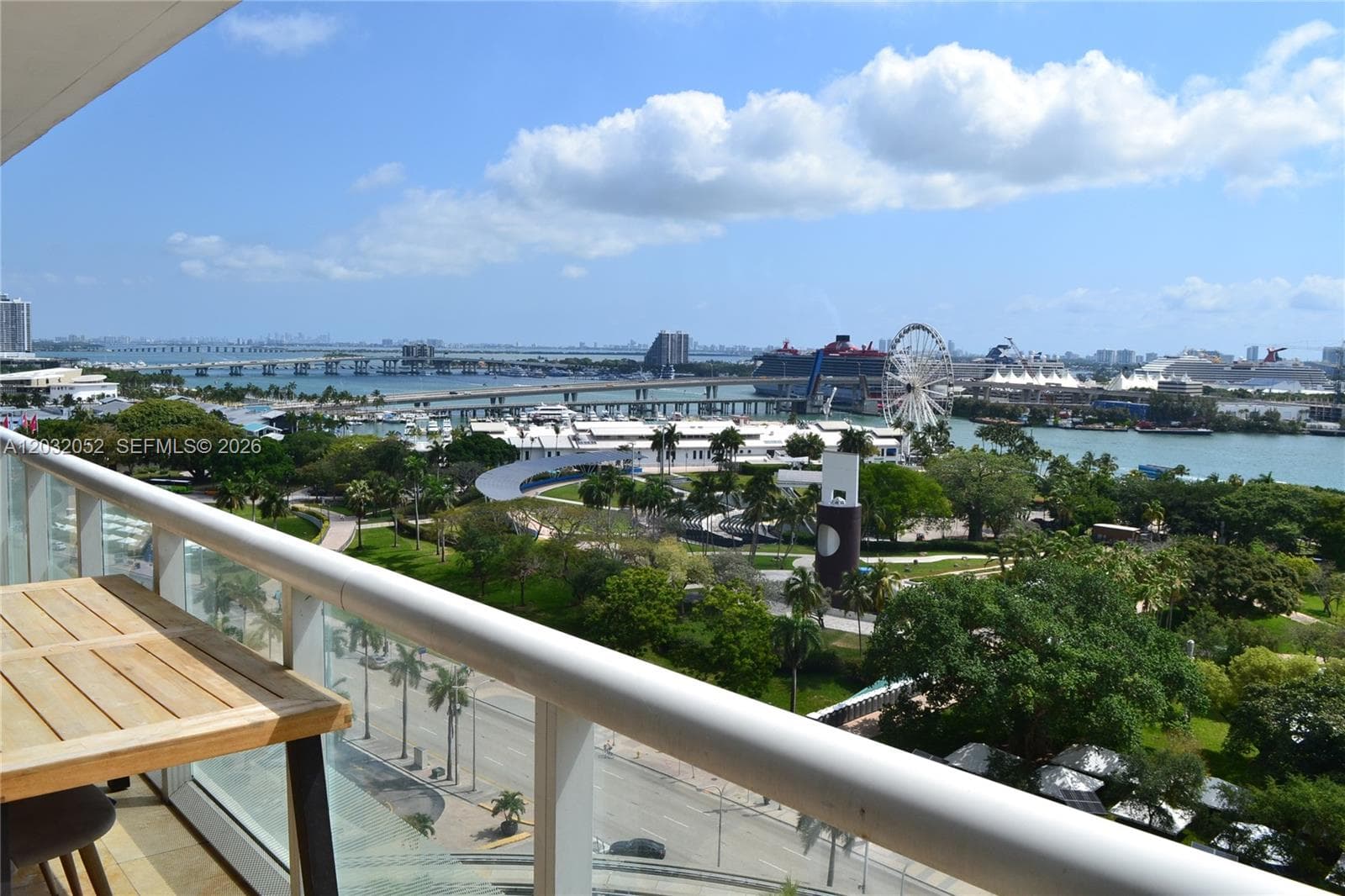 50 Biscayne Blvd 1408 photo 21
