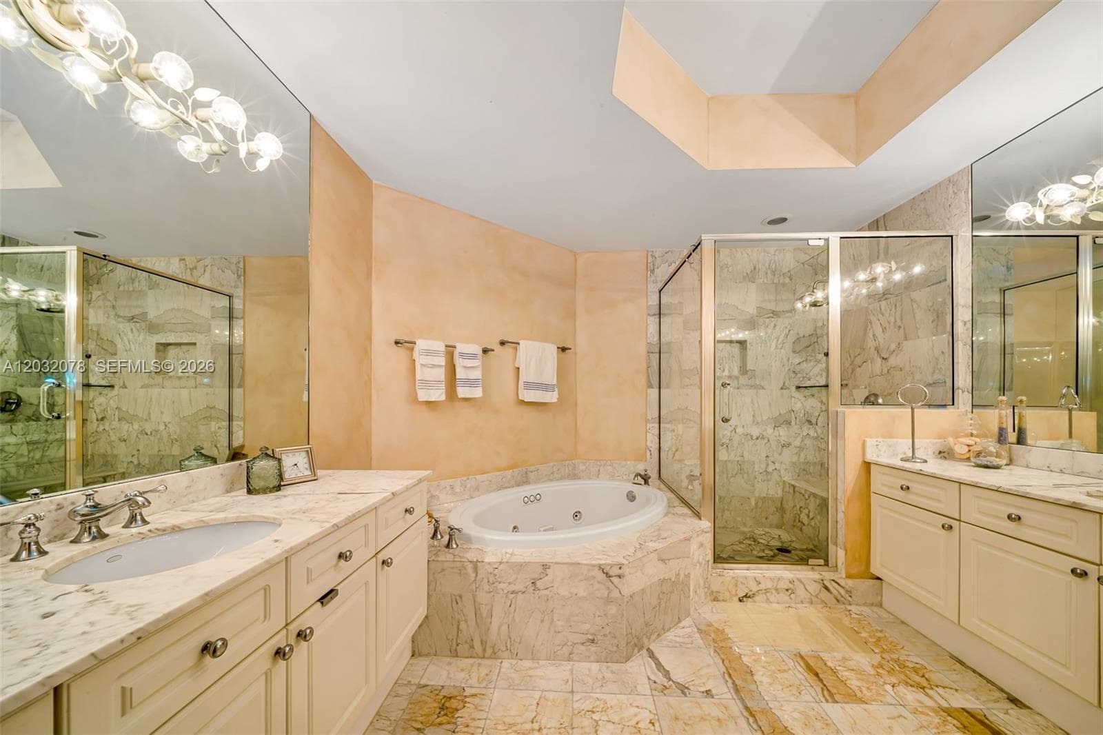 6051 N Ocean Dr 1501 photo 17