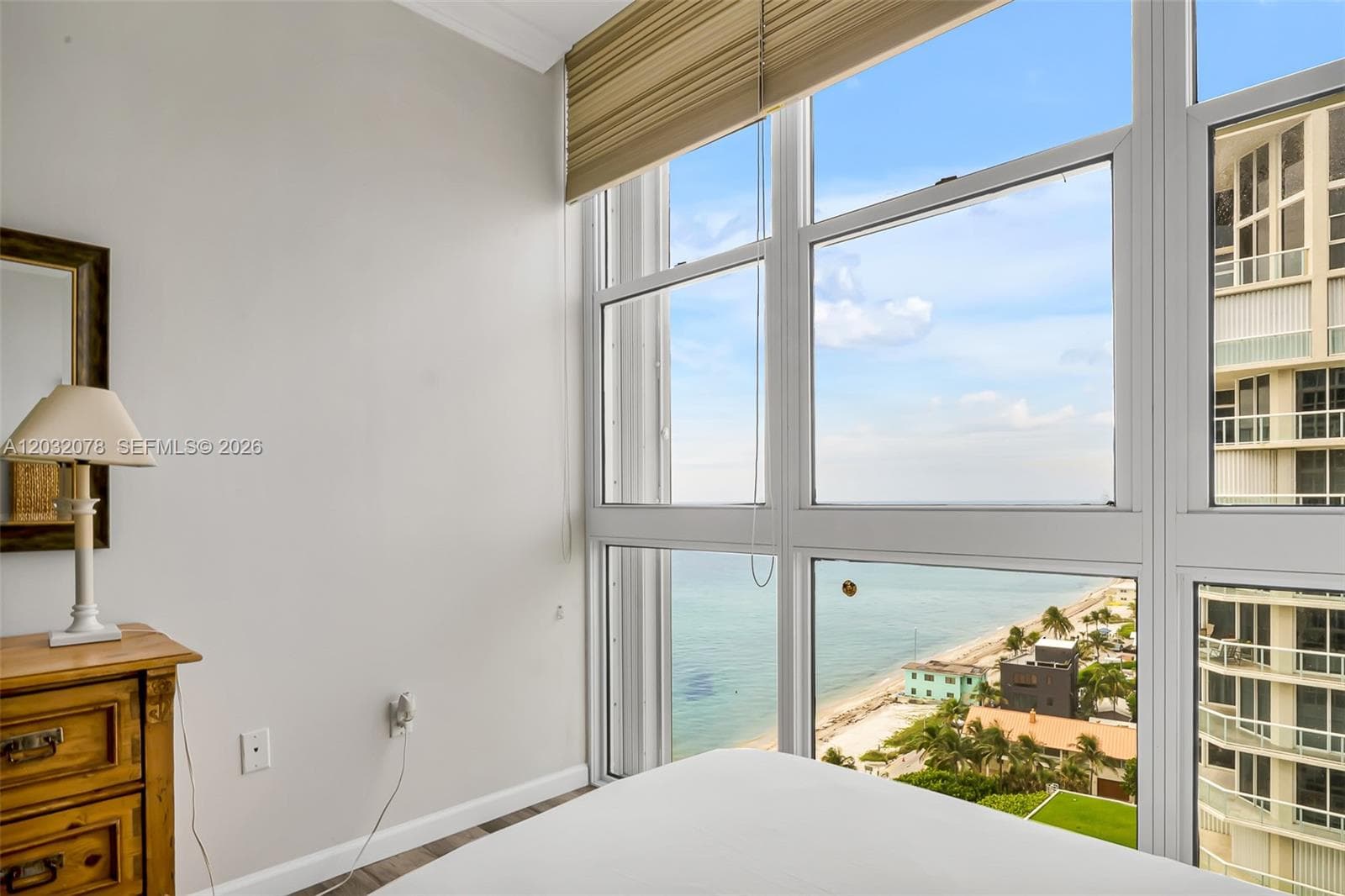 6051 N Ocean Dr 1501 photo 22