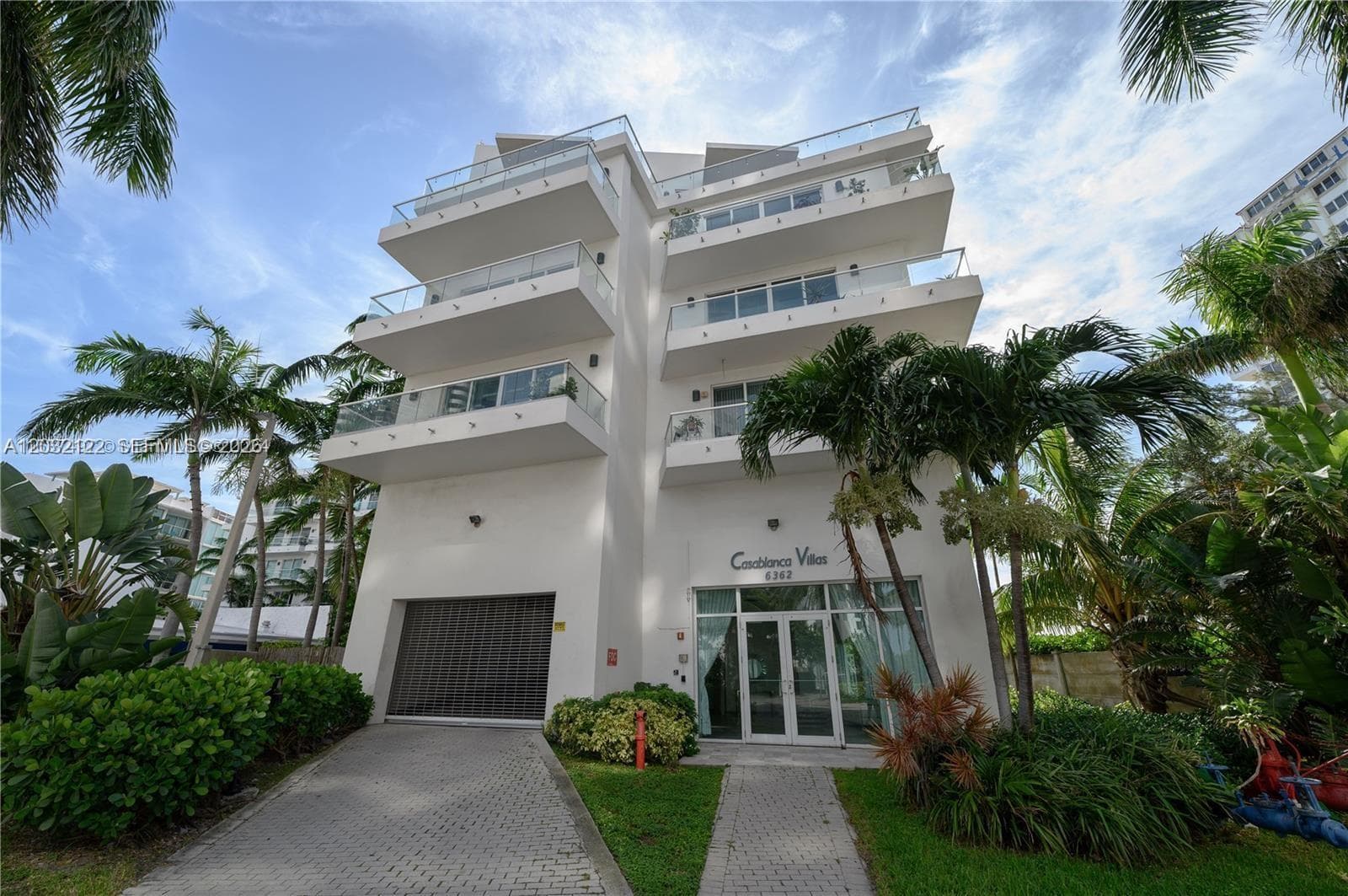 6362 Collins Ave 312 photo 2