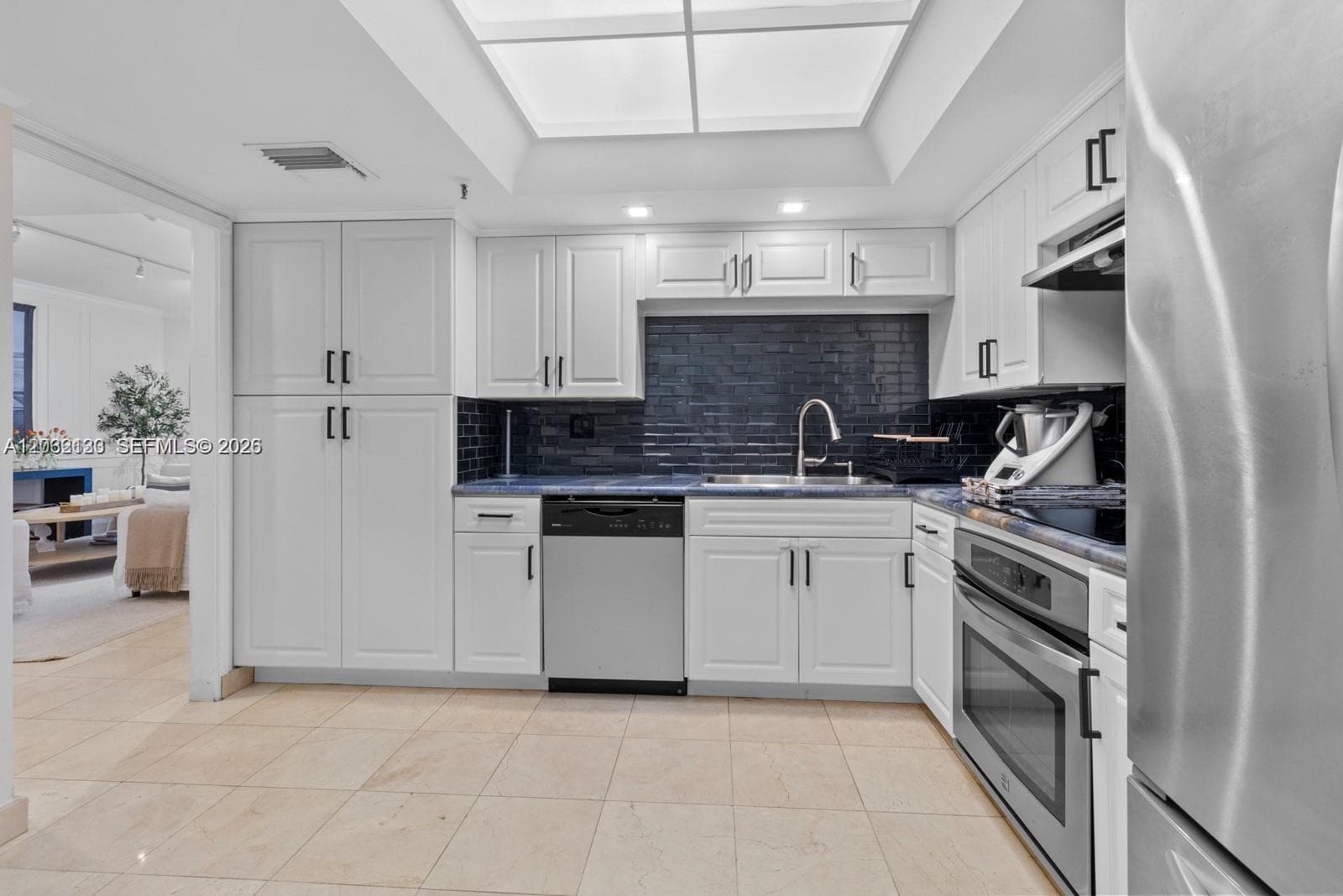 520 Brickell Key Dr A307 photo 17