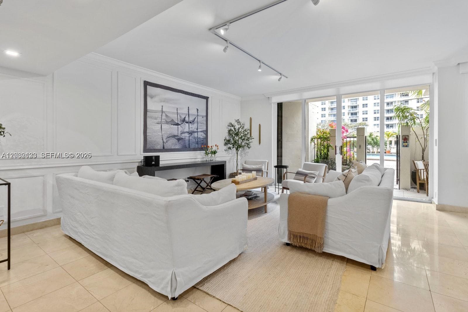 520 Brickell Key Dr A307 photo 3