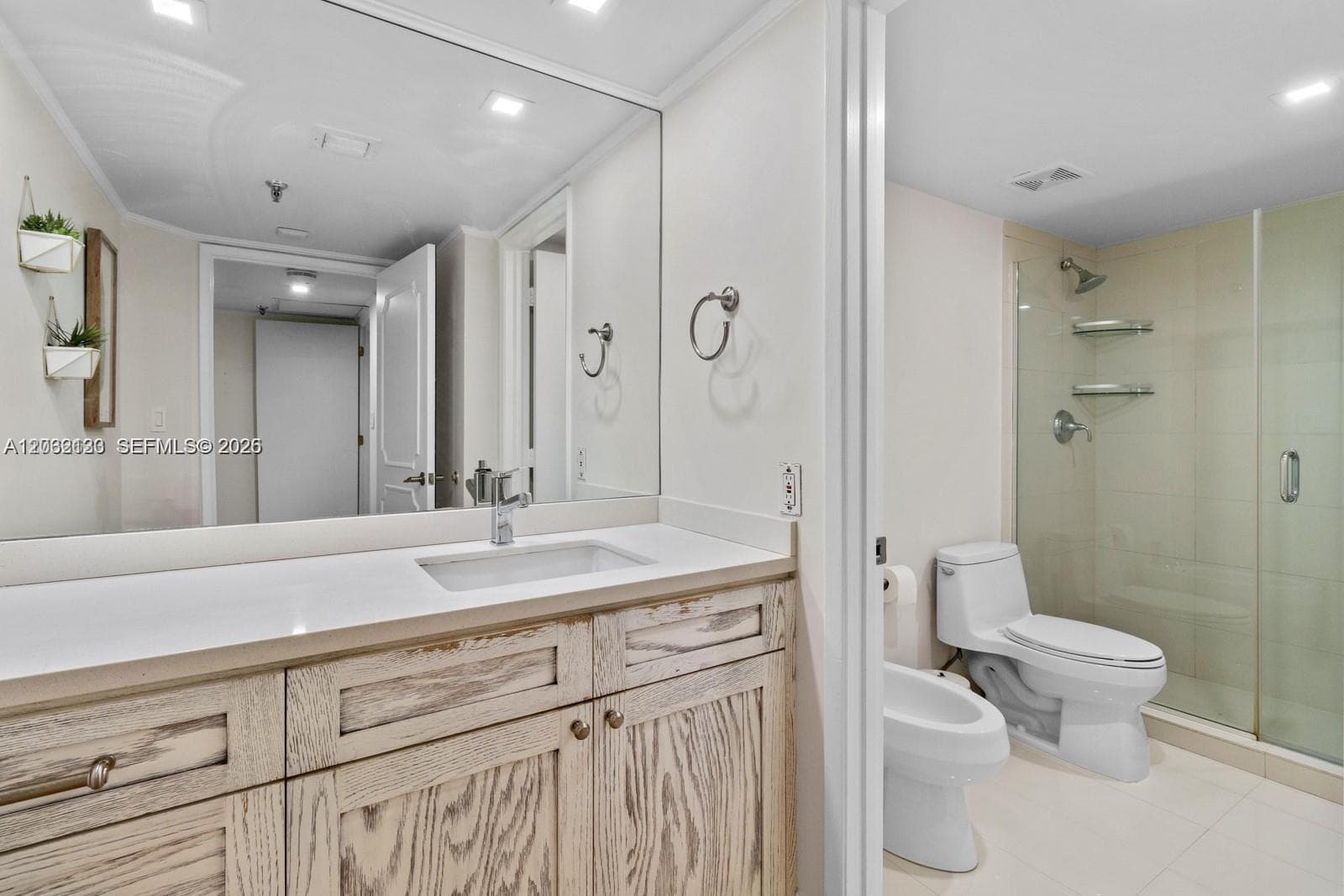 520 Brickell Key Dr A307 photo 24