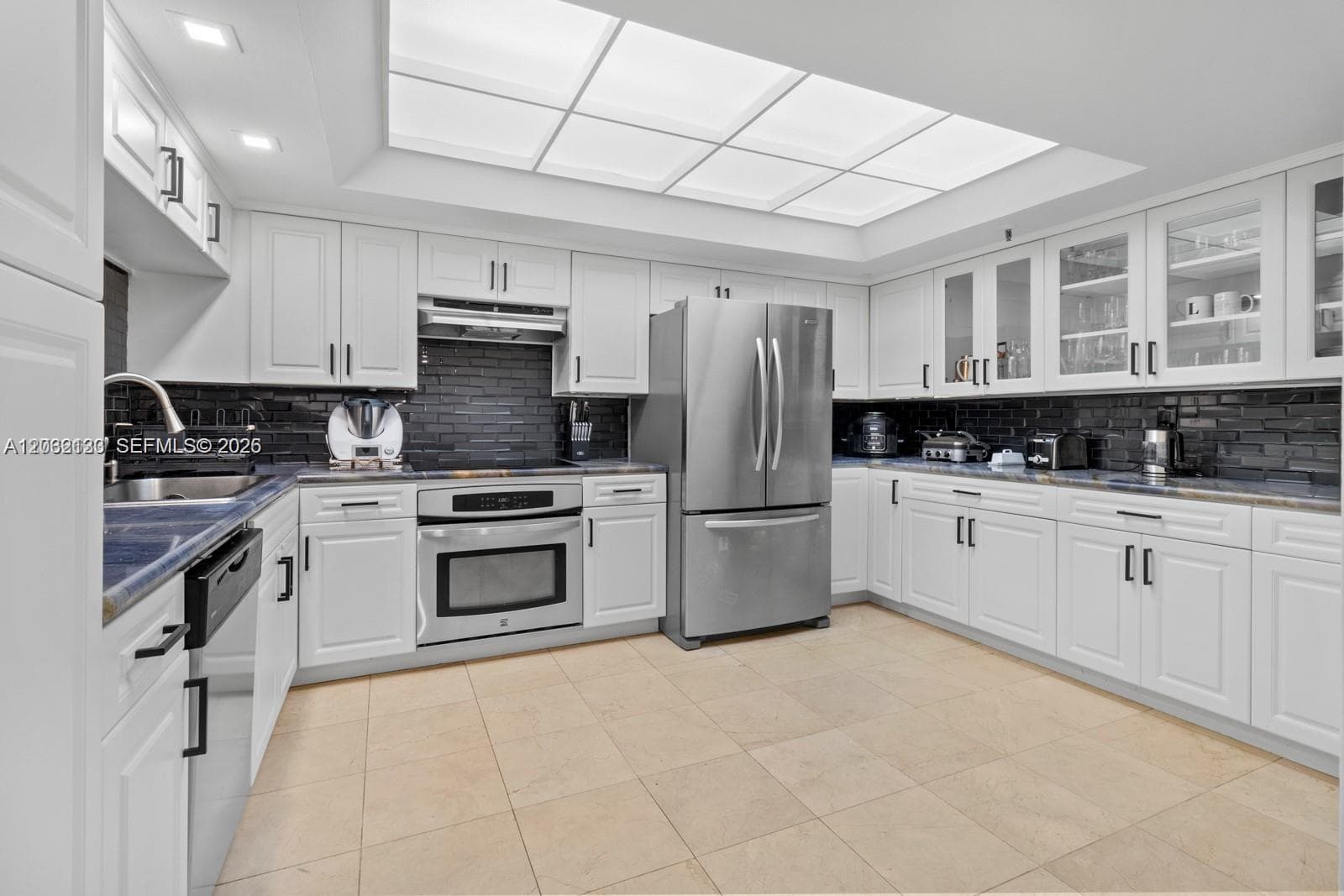 520 Brickell Key Dr A307 photo 15