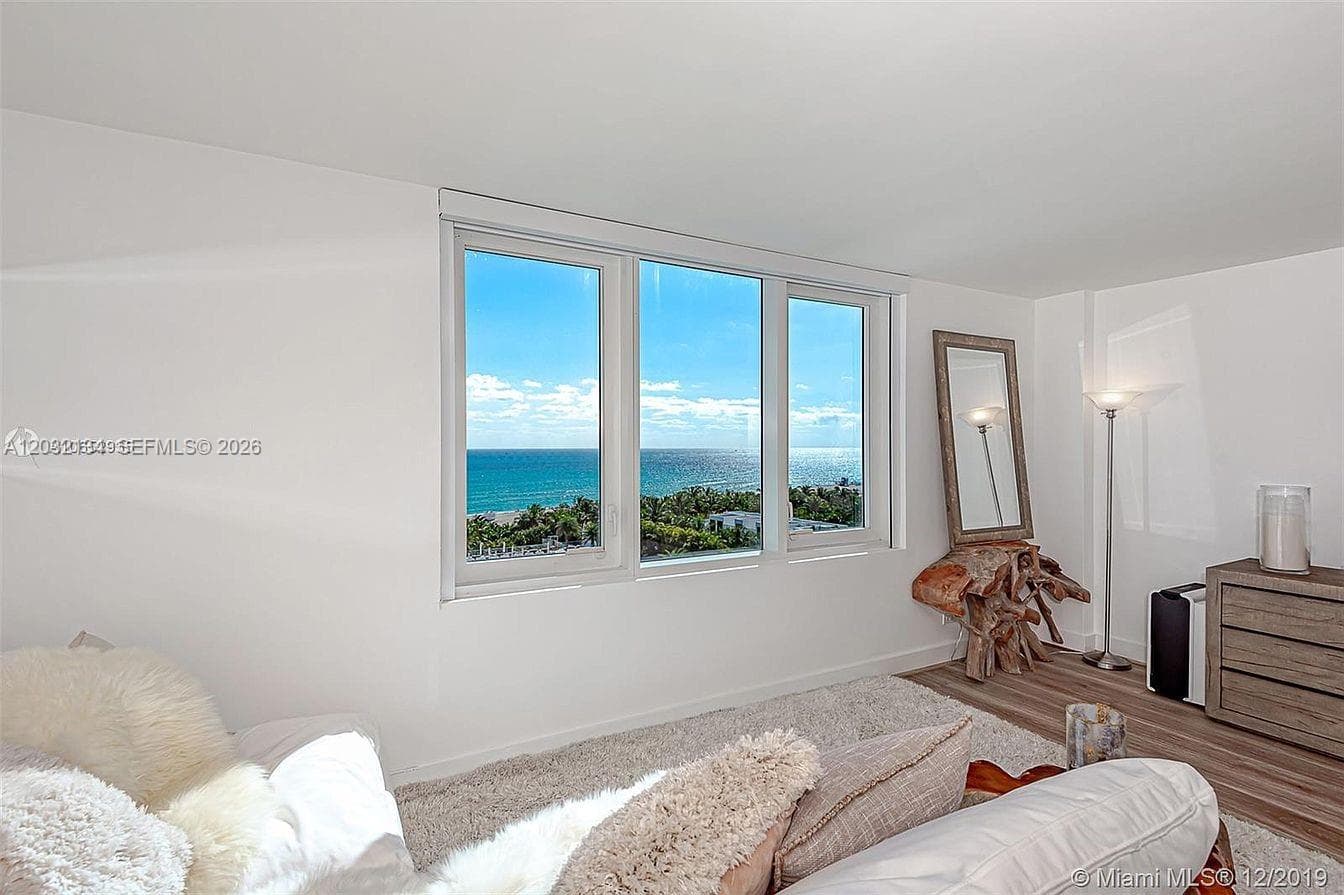2301 Collins Ave 843 photo 6