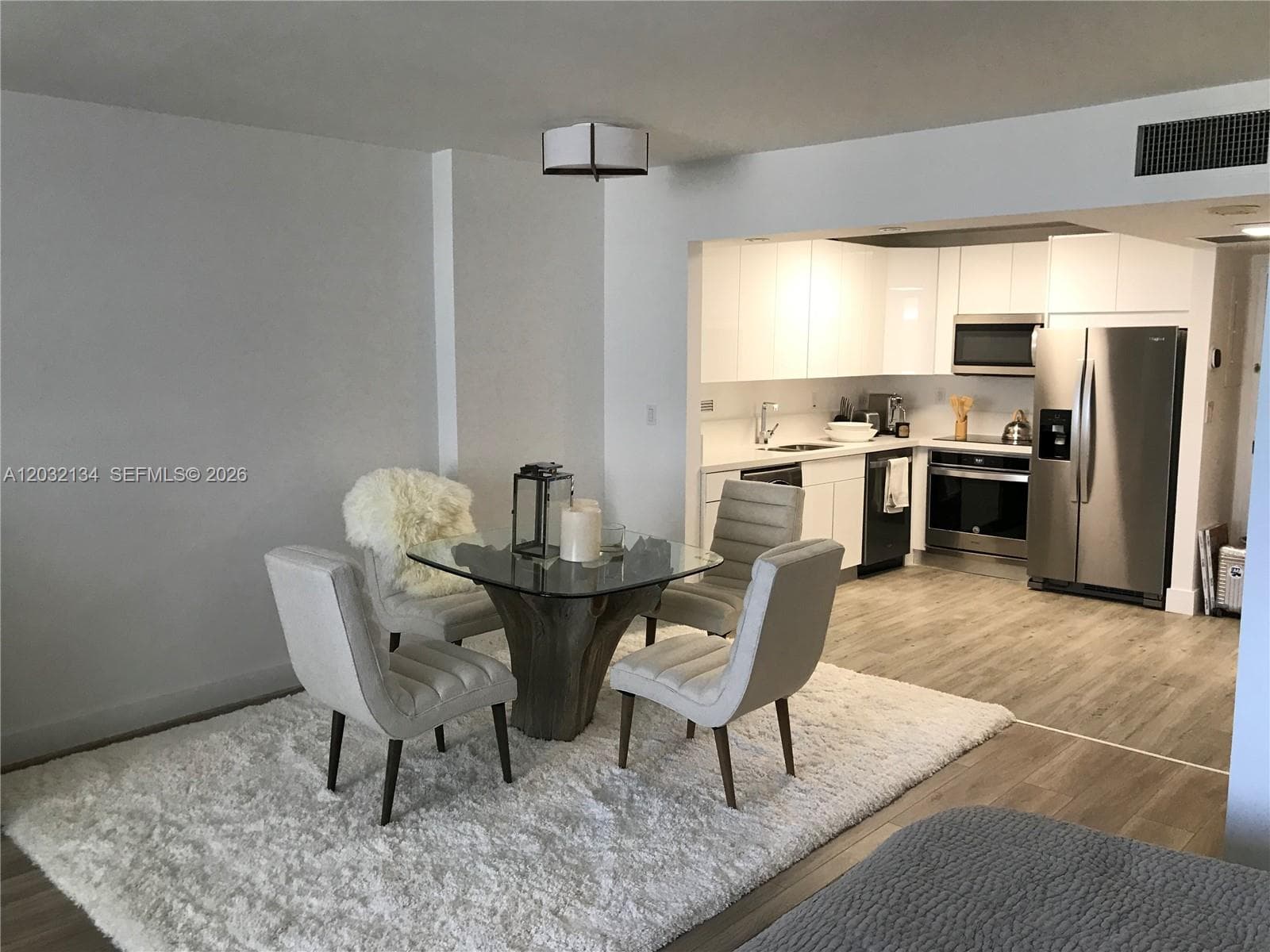 2301 Collins Ave 843 photo 13