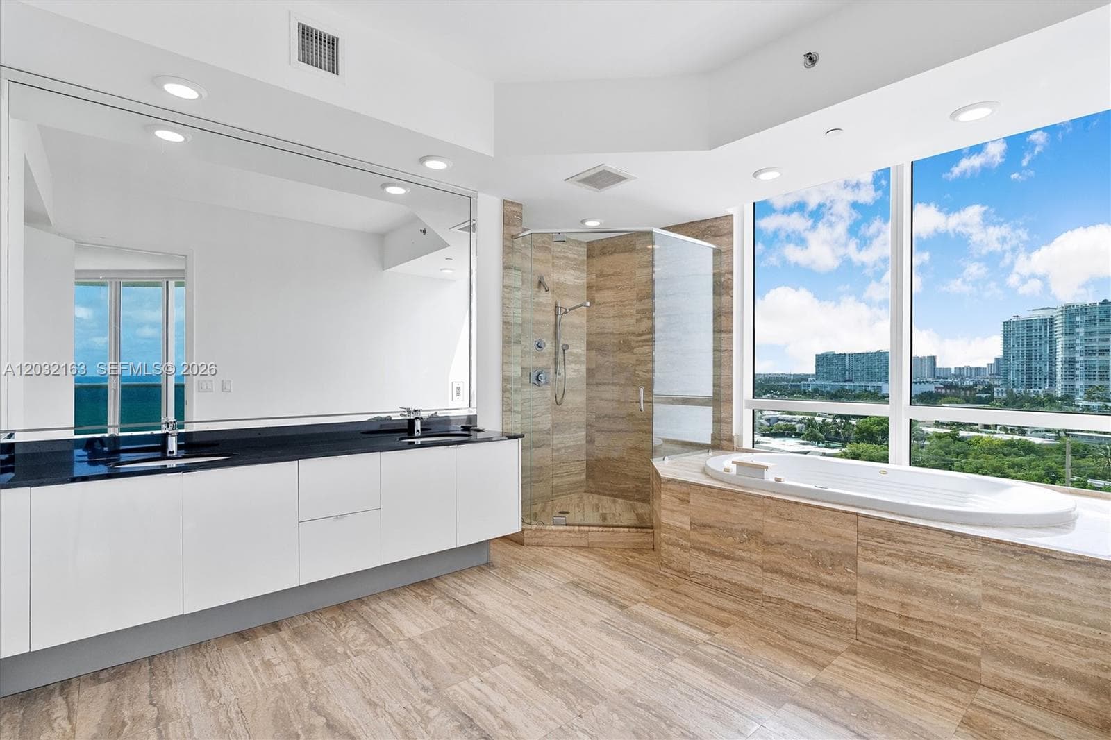 15901 Collins Ave 904 photo 1